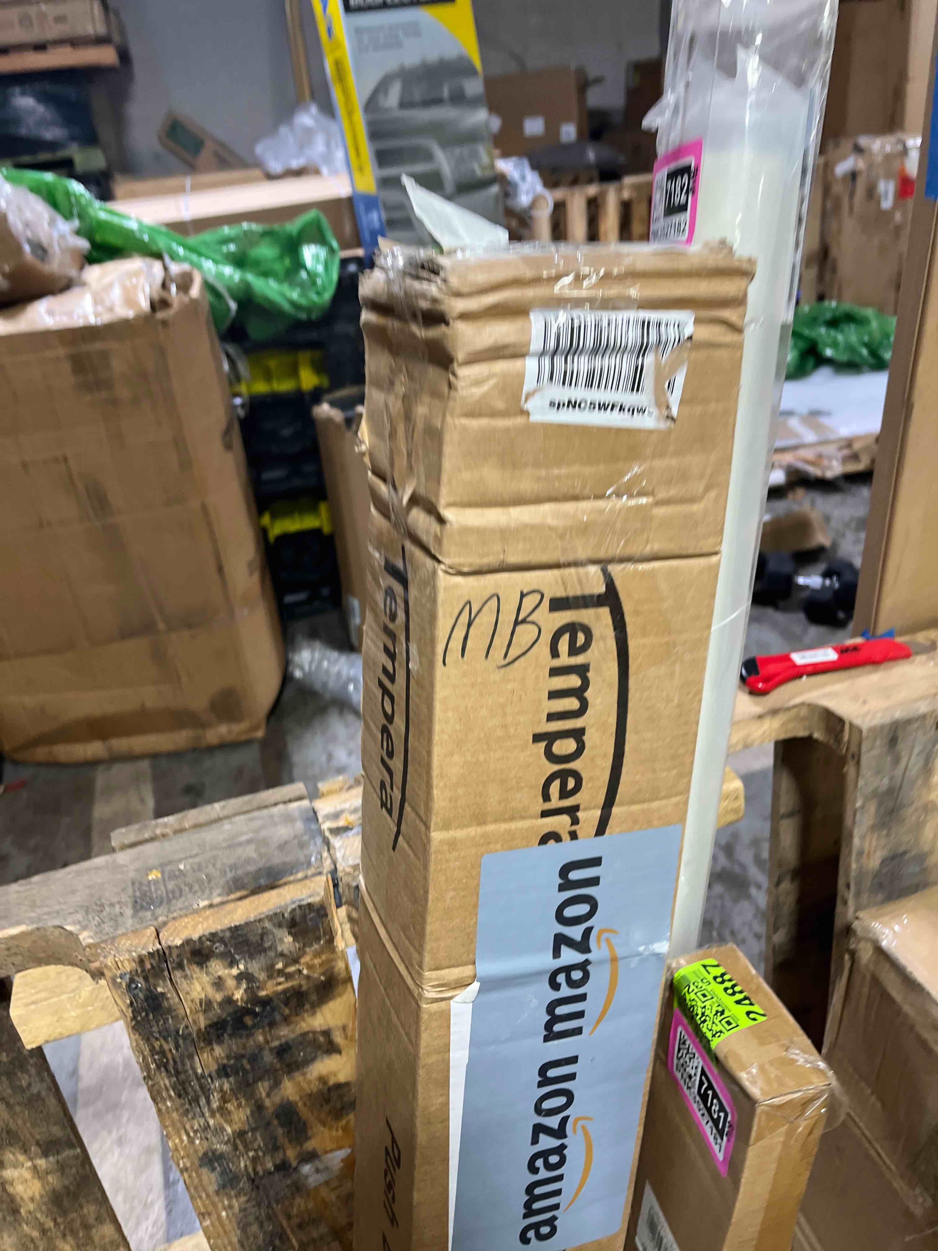 https://s3.amazonaws.com/lotting-images-prod/phillipi/PNK3527180_1755187385479.jpeg