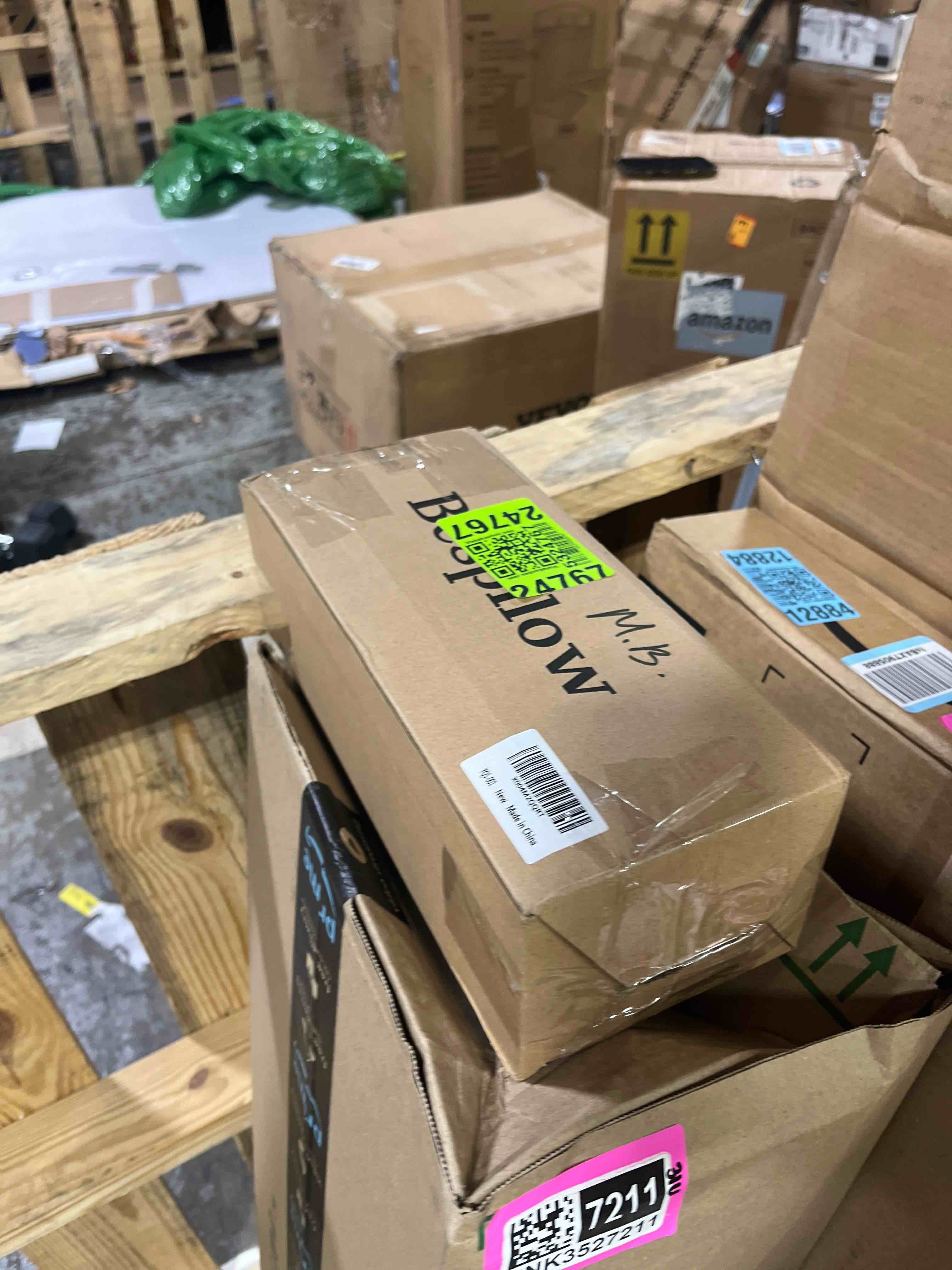https://s3.amazonaws.com/lotting-images-prod/phillipi/PNK3527210_1755183209890.jpeg