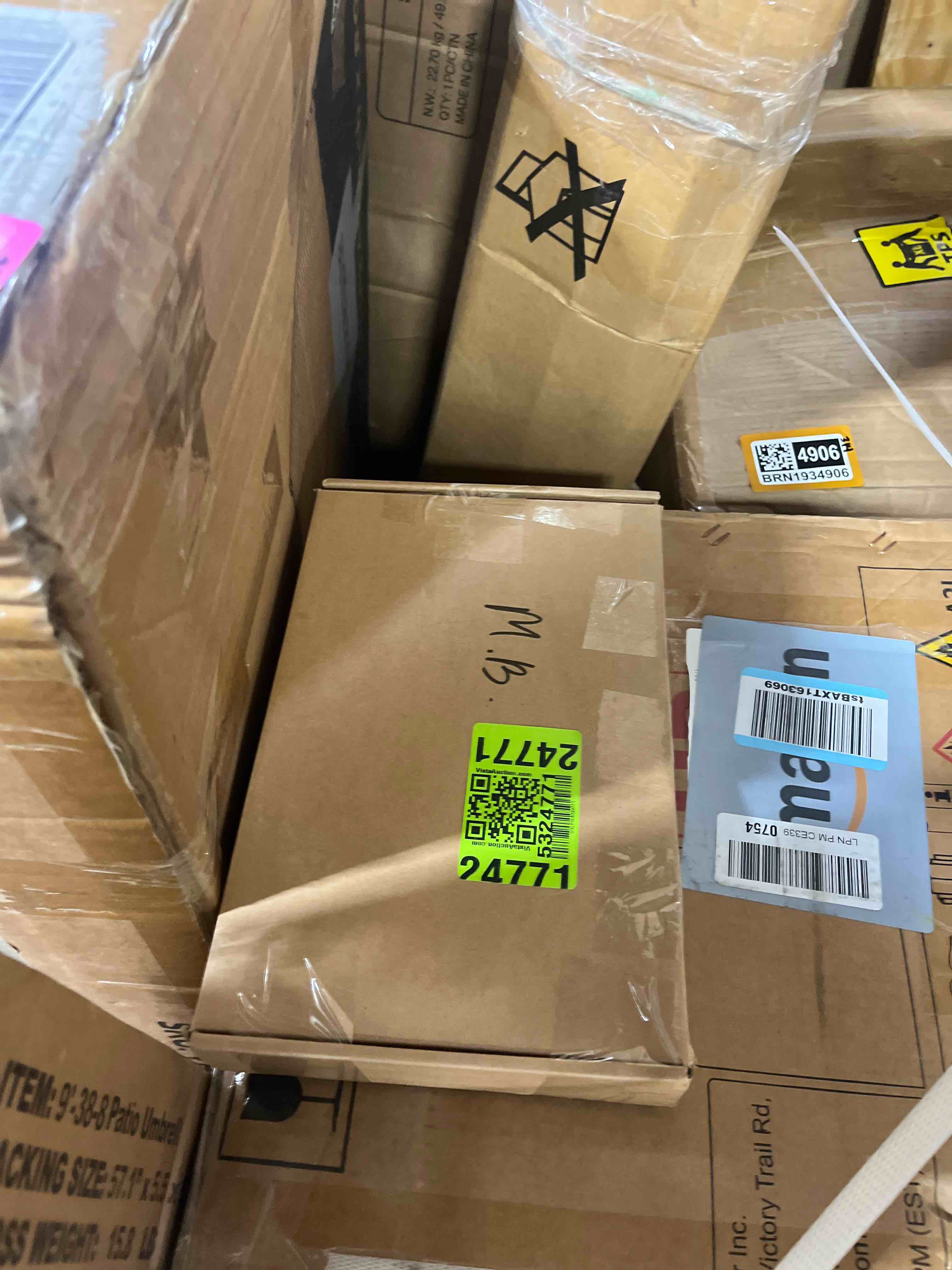 https://s3.amazonaws.com/lotting-images-prod/phillipi/PNK3527216_1755182788707.jpeg