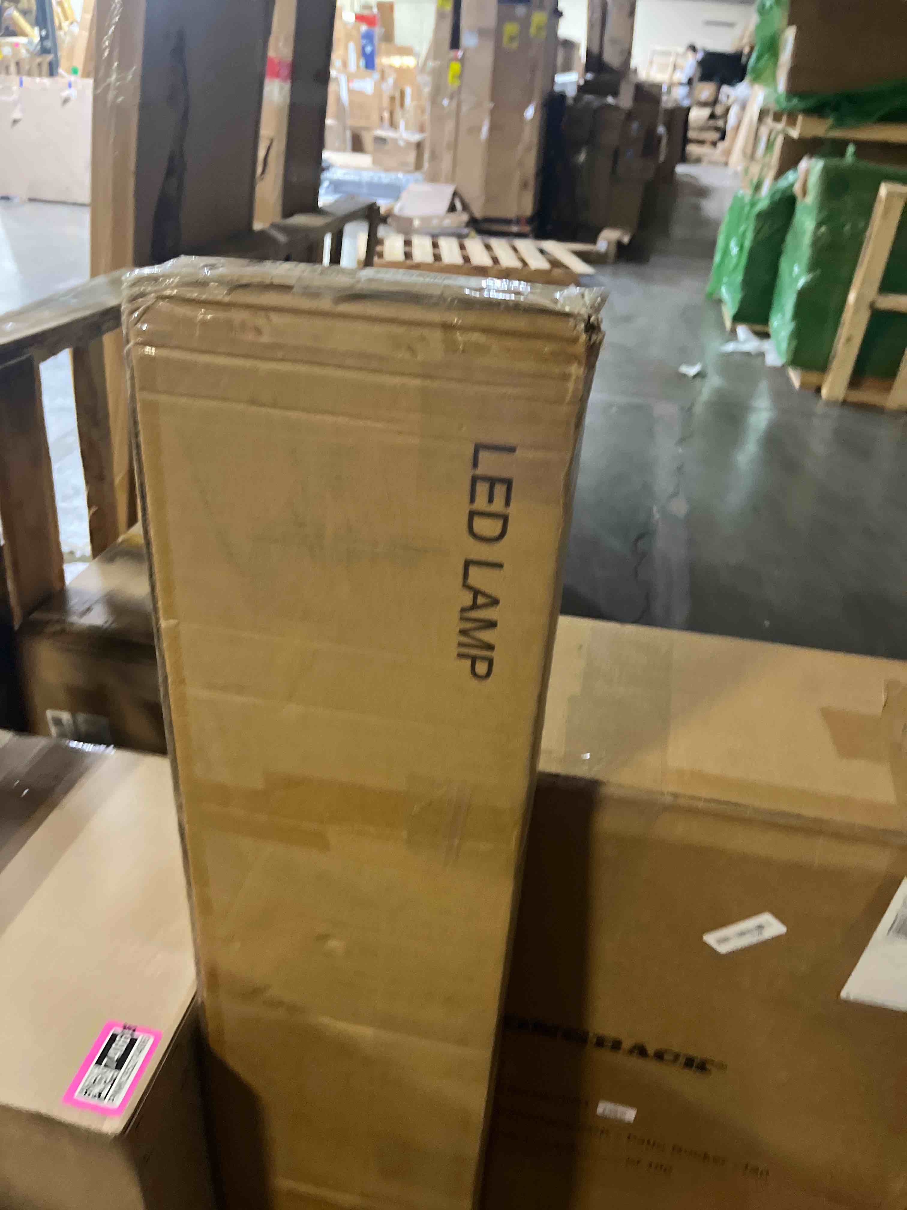 https://s3.amazonaws.com/lotting-images-prod/phillipi/PNK3527408_1755698949410.jpeg