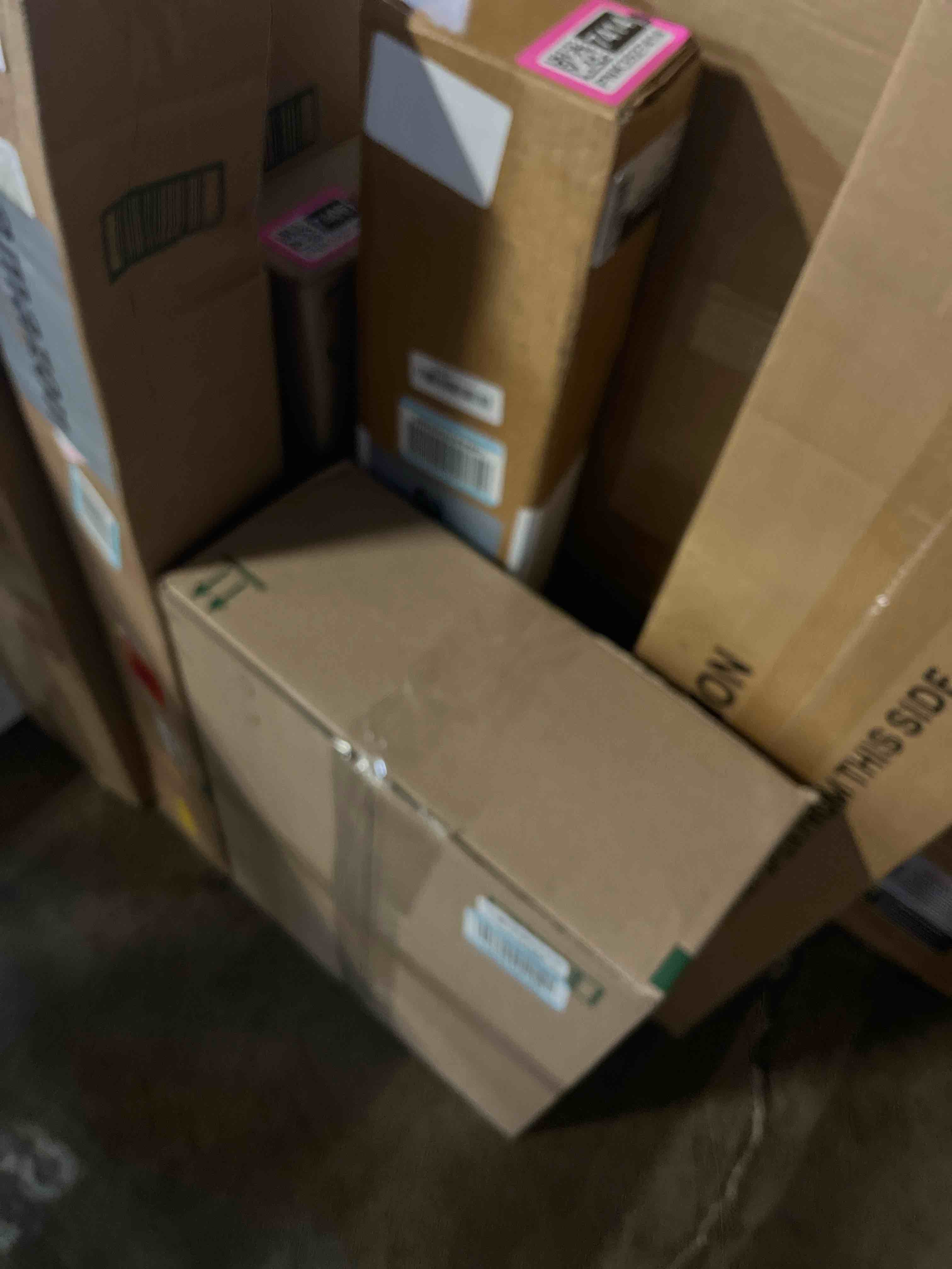 https://s3.amazonaws.com/lotting-images-prod/phillipi/PNK3527415_1755700301790.jpeg