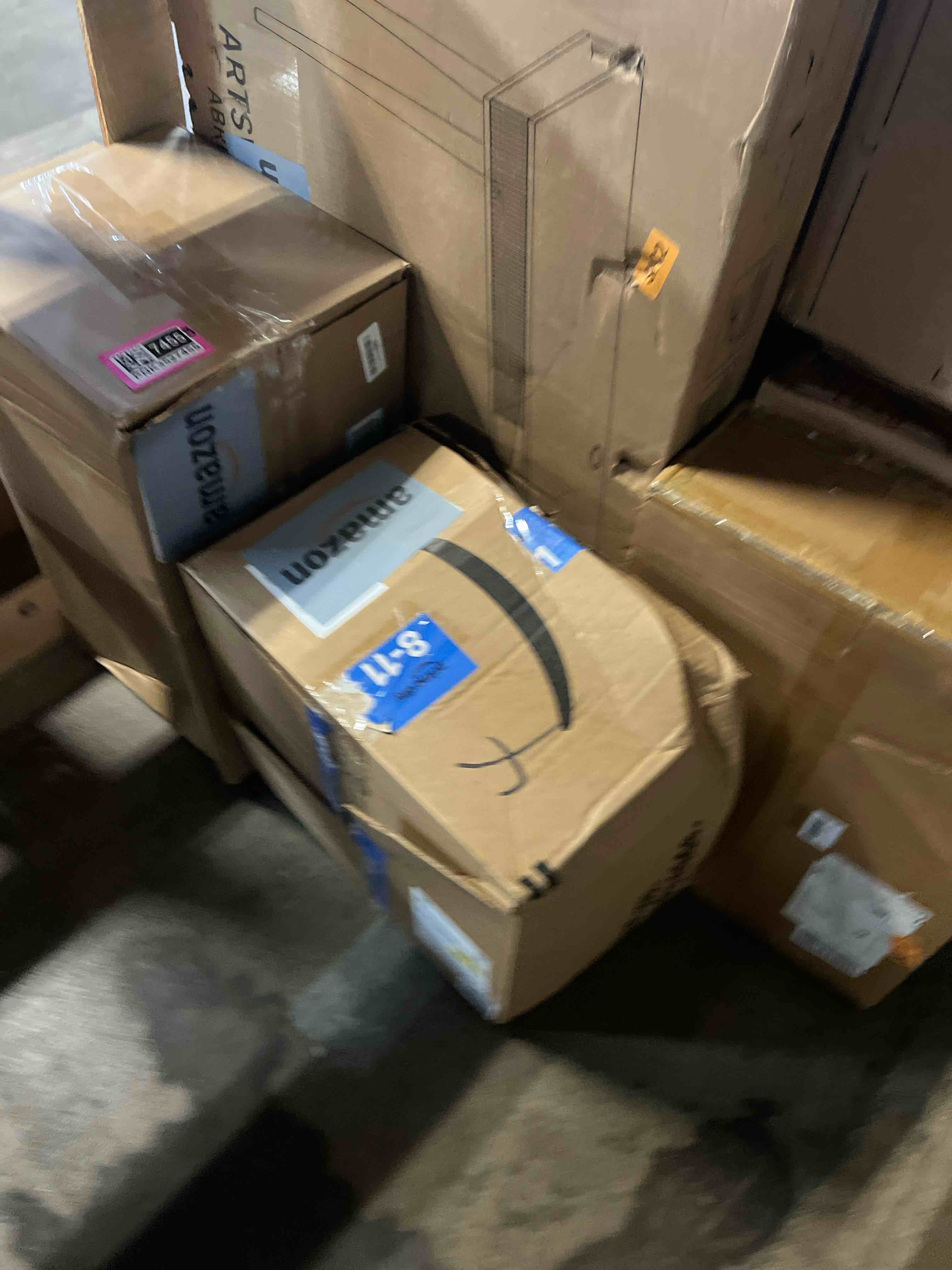 https://s3.amazonaws.com/lotting-images-prod/phillipi/PNK3527457_1755704291902.jpeg