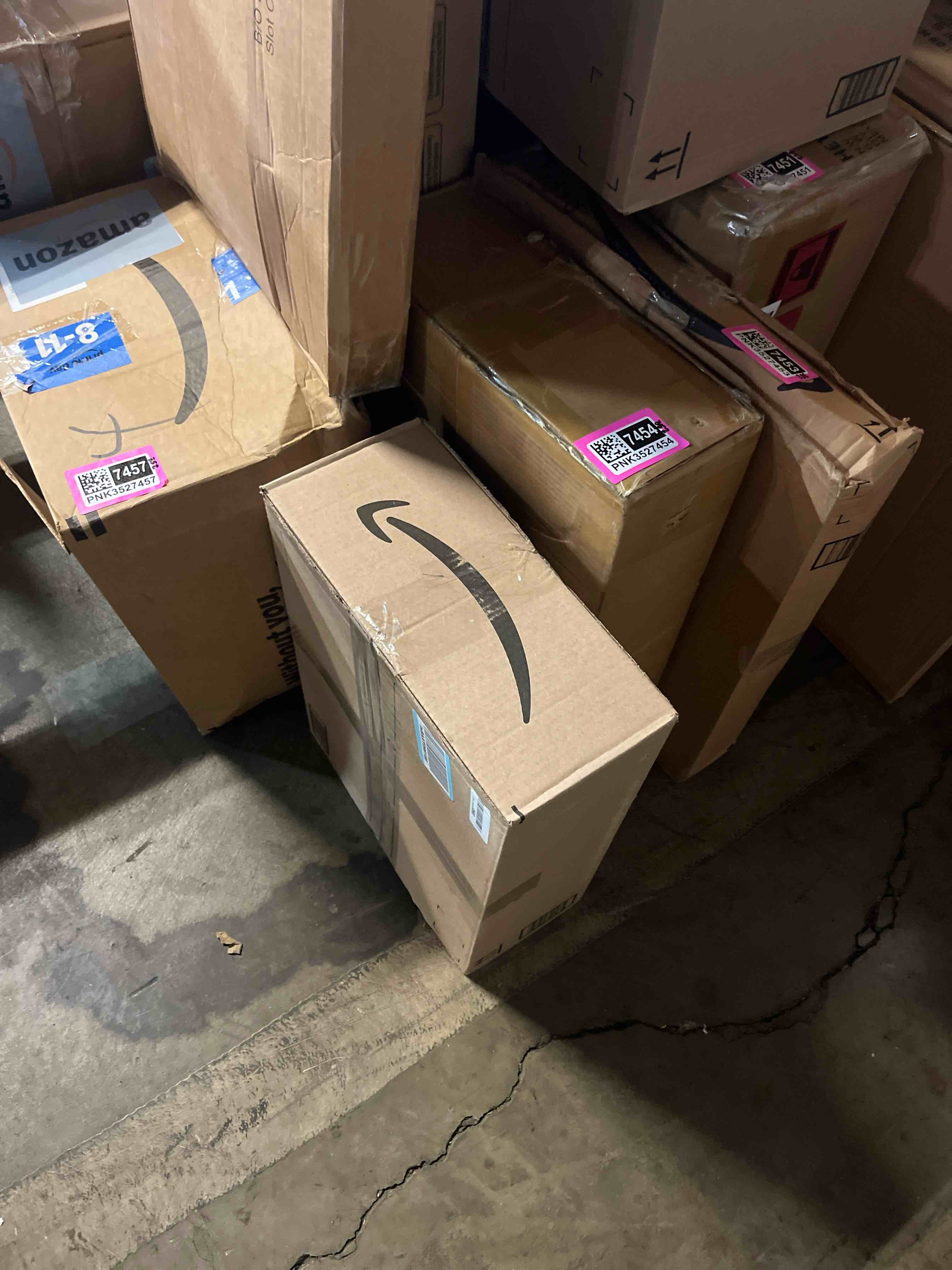 https://s3.amazonaws.com/lotting-images-prod/phillipi/PNK3527459_1755704438279.jpeg