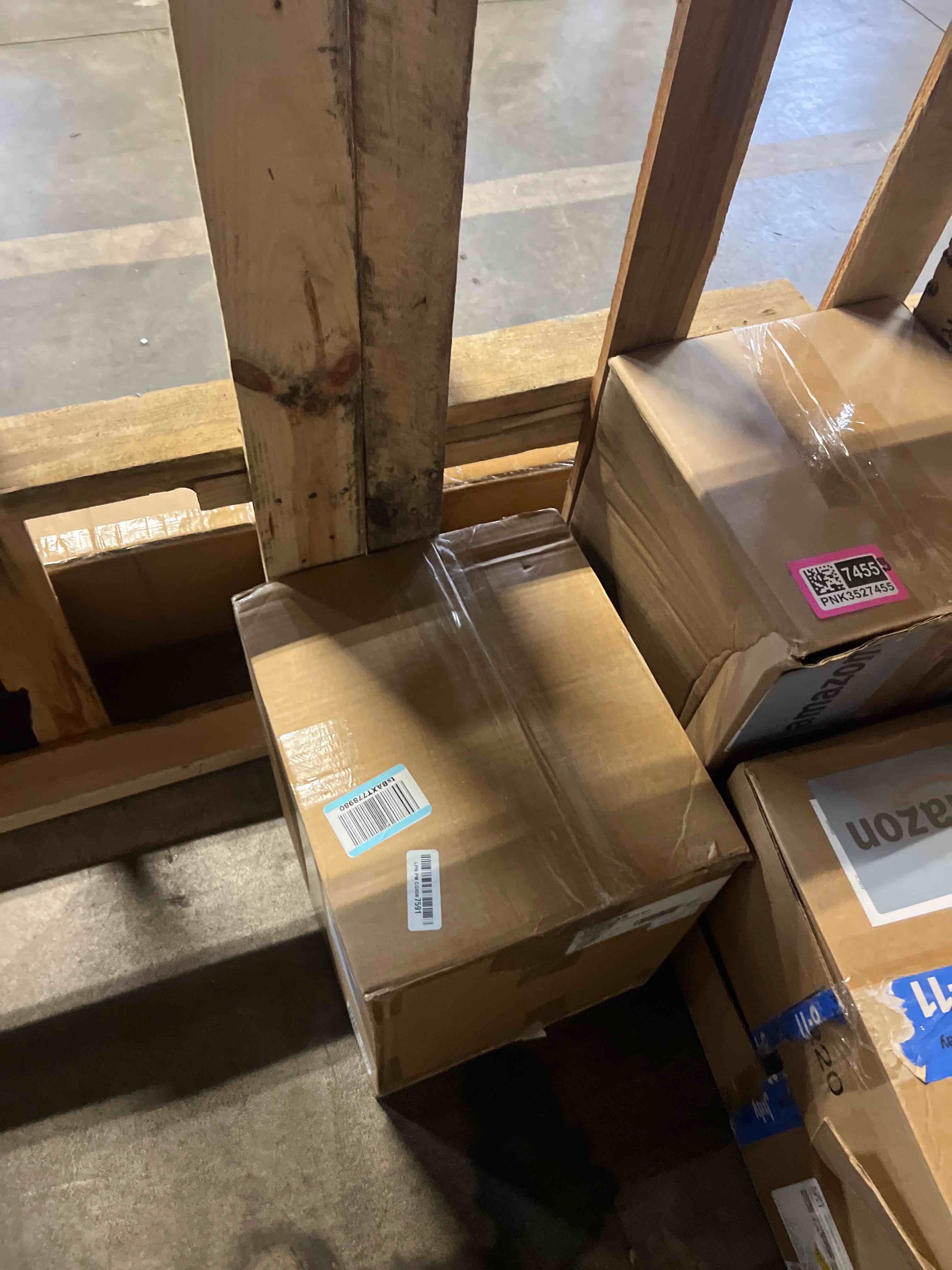 https://s3.amazonaws.com/lotting-images-prod/phillipi/PNK3527460_1755704488511.jpeg
