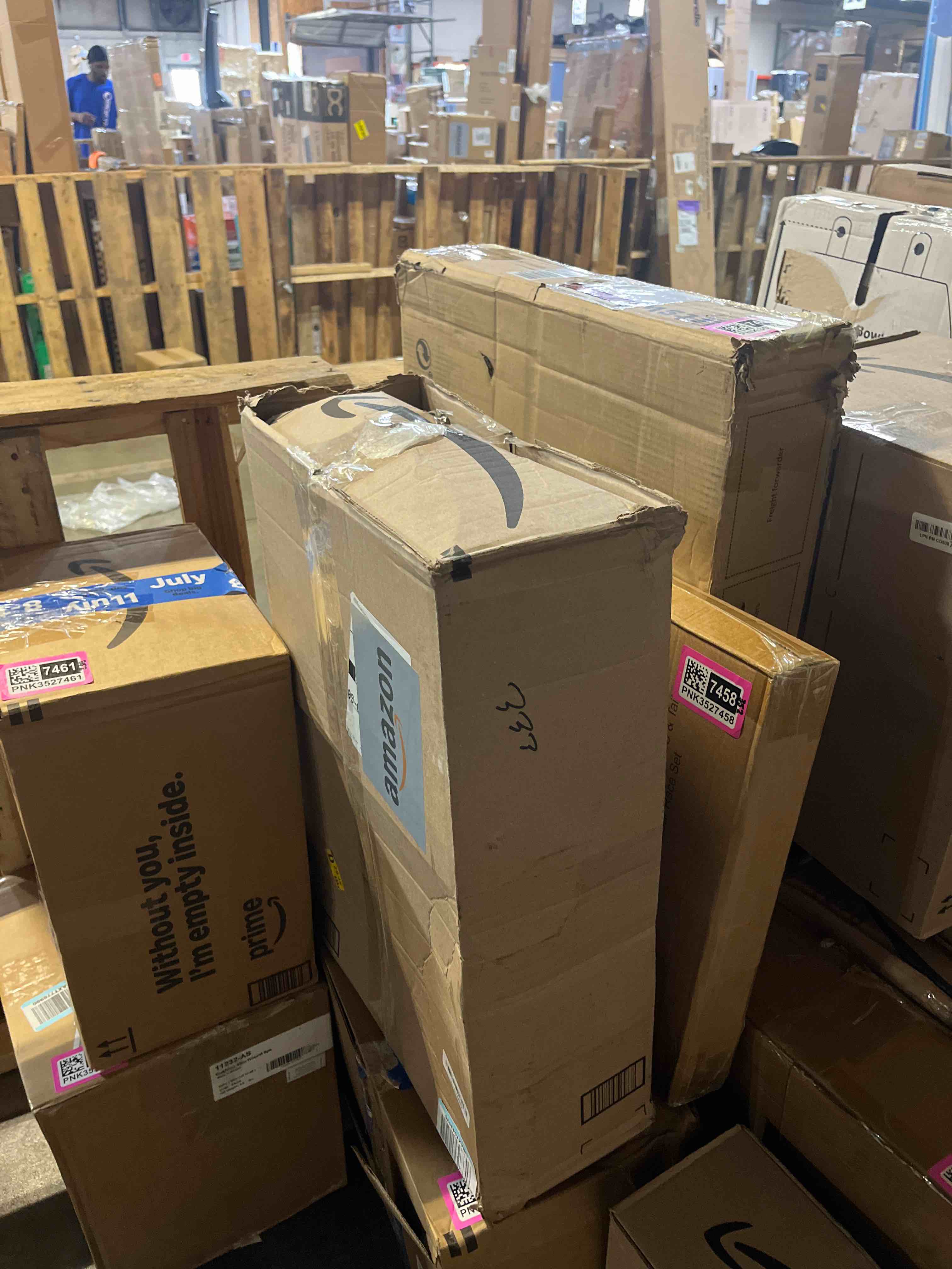 https://s3.amazonaws.com/lotting-images-prod/phillipi/PNK3527462_1755704966065.jpeg