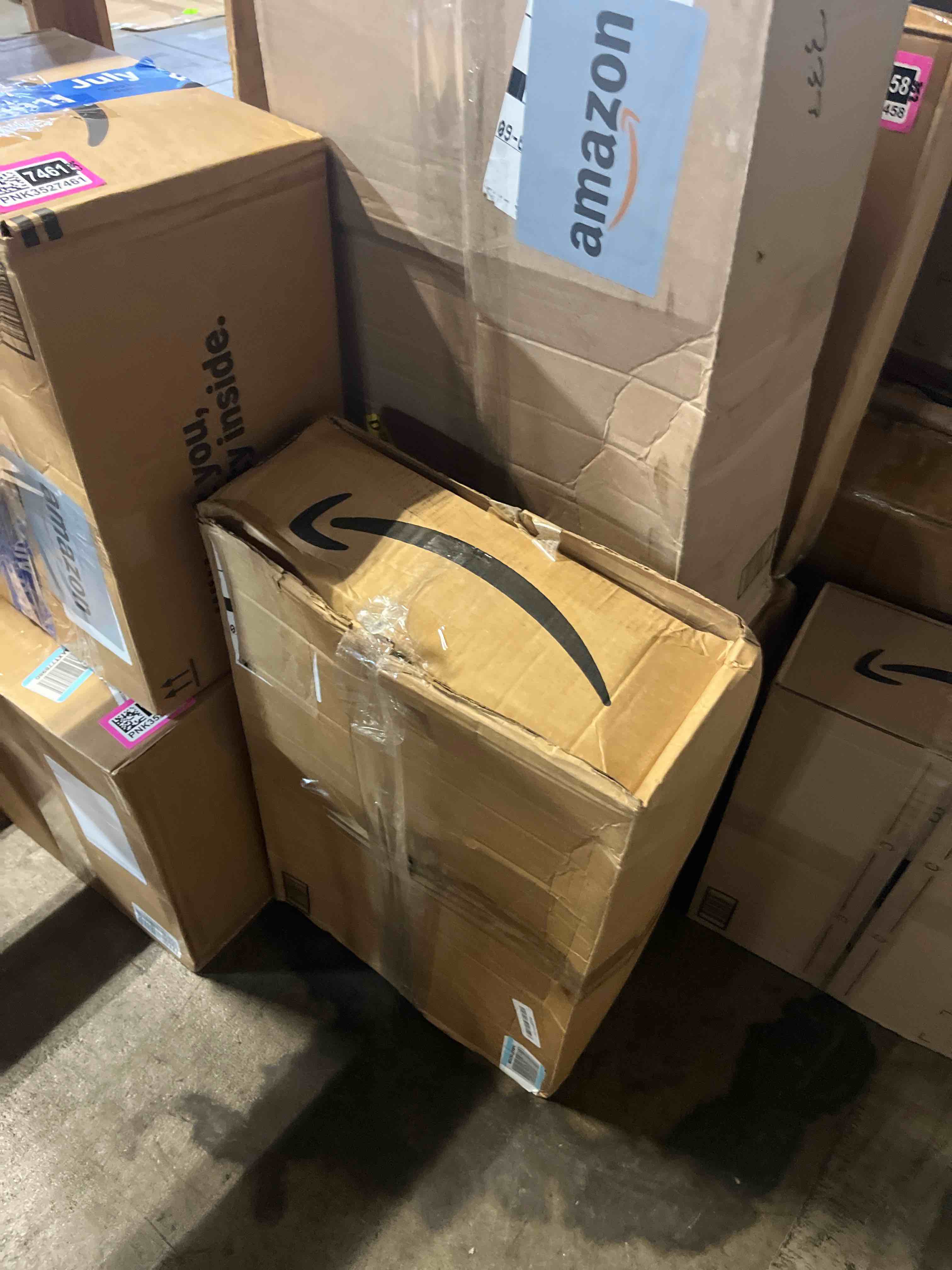 https://s3.amazonaws.com/lotting-images-prod/phillipi/PNK3527463_1755705110192.jpeg