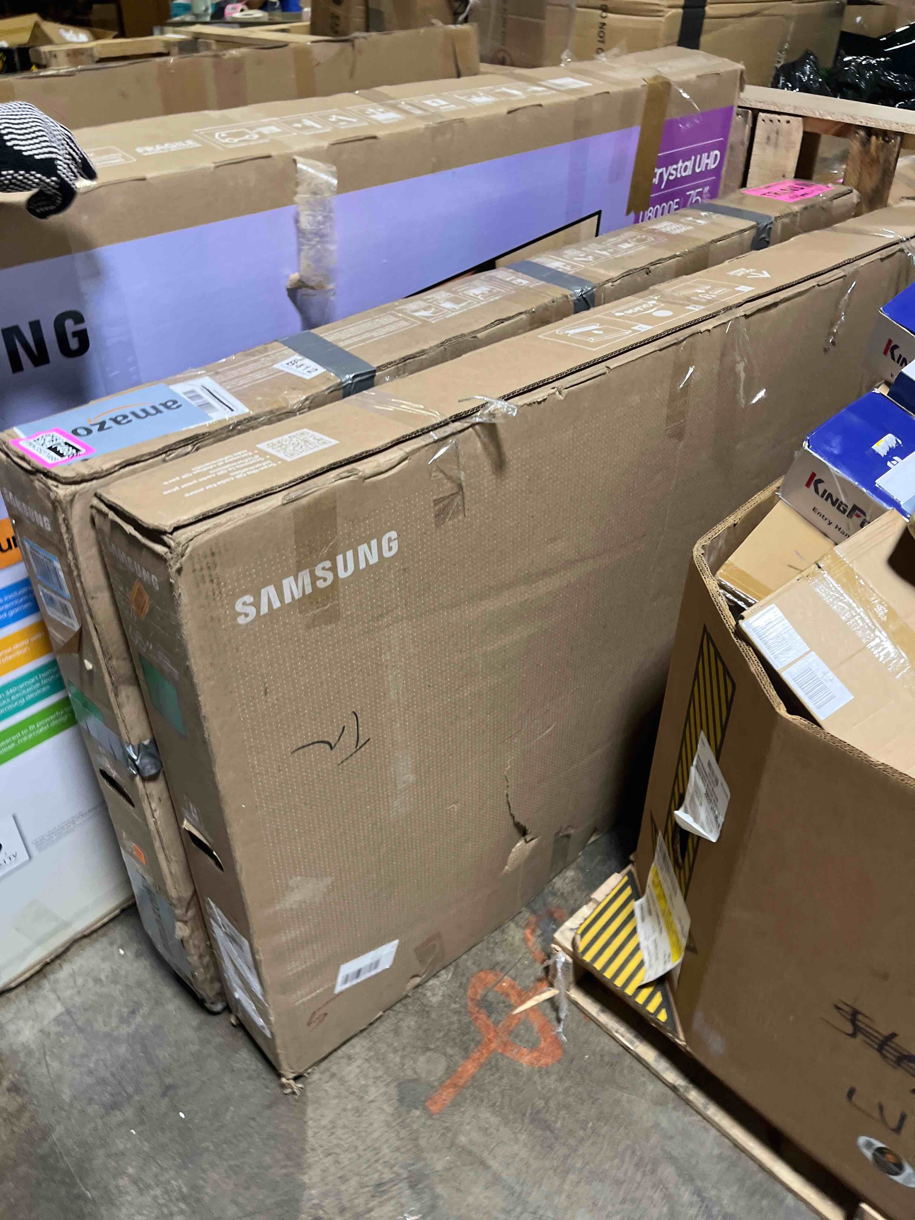https://s3.amazonaws.com/lotting-images-prod/phillipi/PNK3527467_1755710203914.jpeg