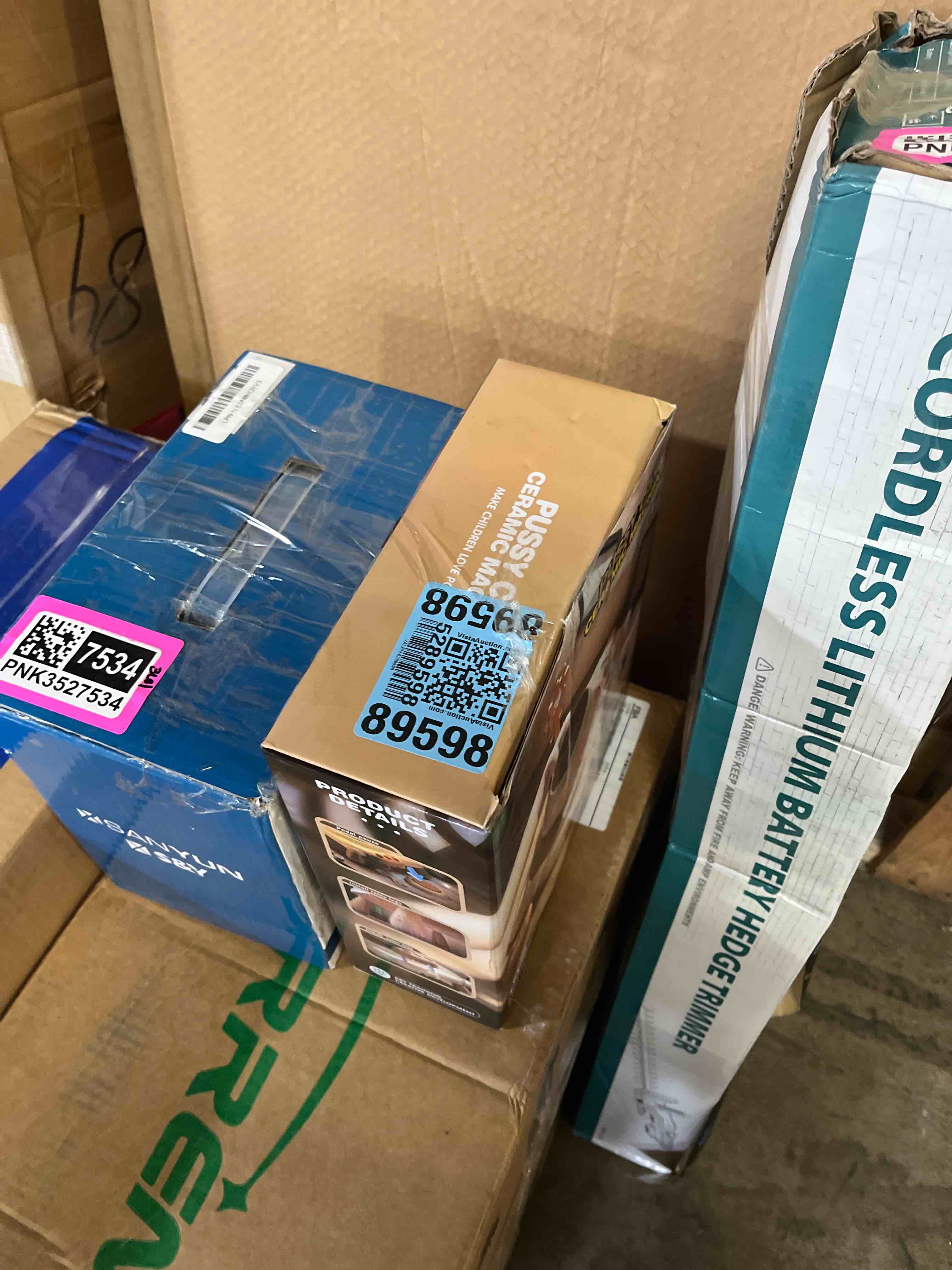 https://s3.amazonaws.com/lotting-images-prod/phillipi/PNK3527533_1755799719838.jpeg