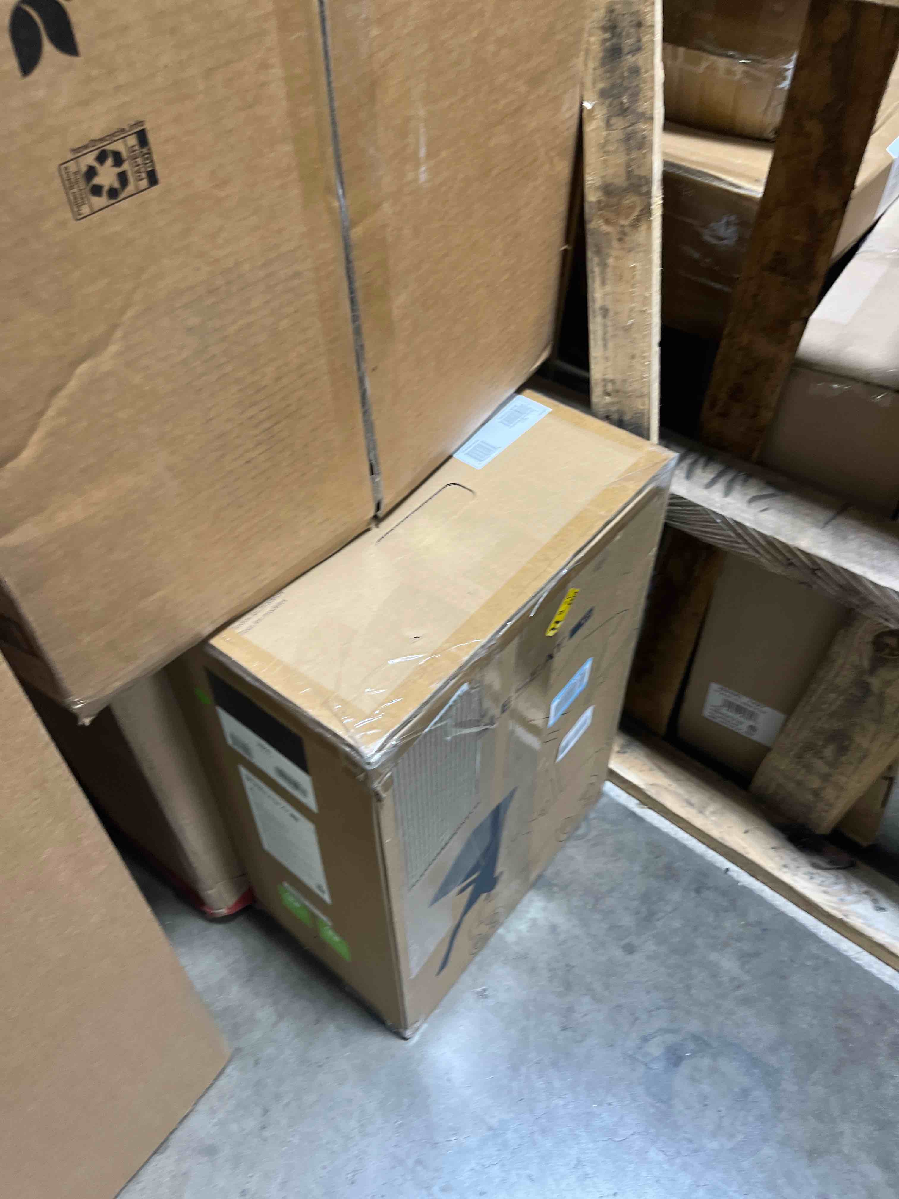 https://s3.amazonaws.com/lotting-images-prod/phillipi/PNK3527541_1756396561464.jpeg