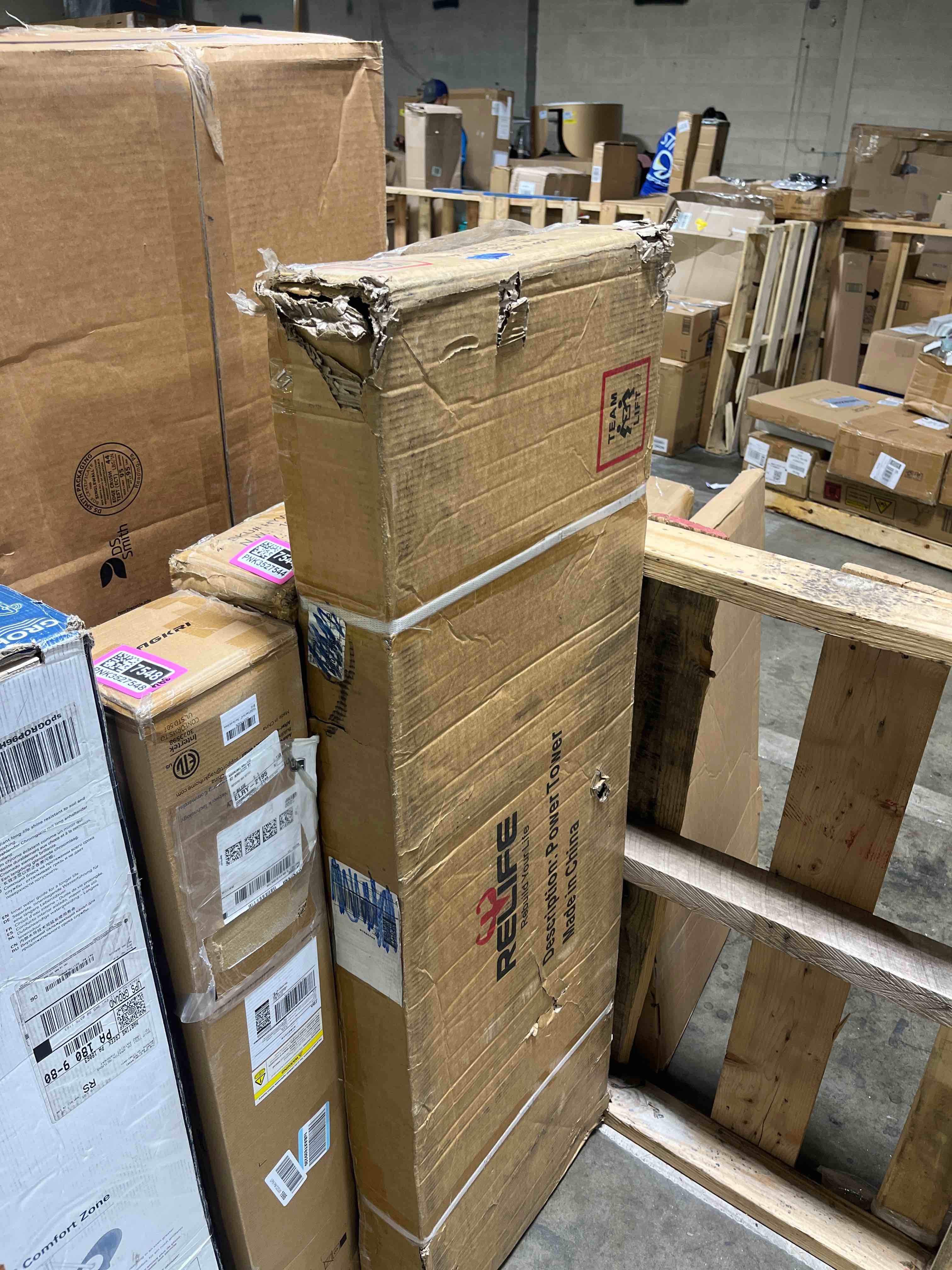https://s3.amazonaws.com/lotting-images-prod/phillipi/PNK3527550_1756397690078.jpeg