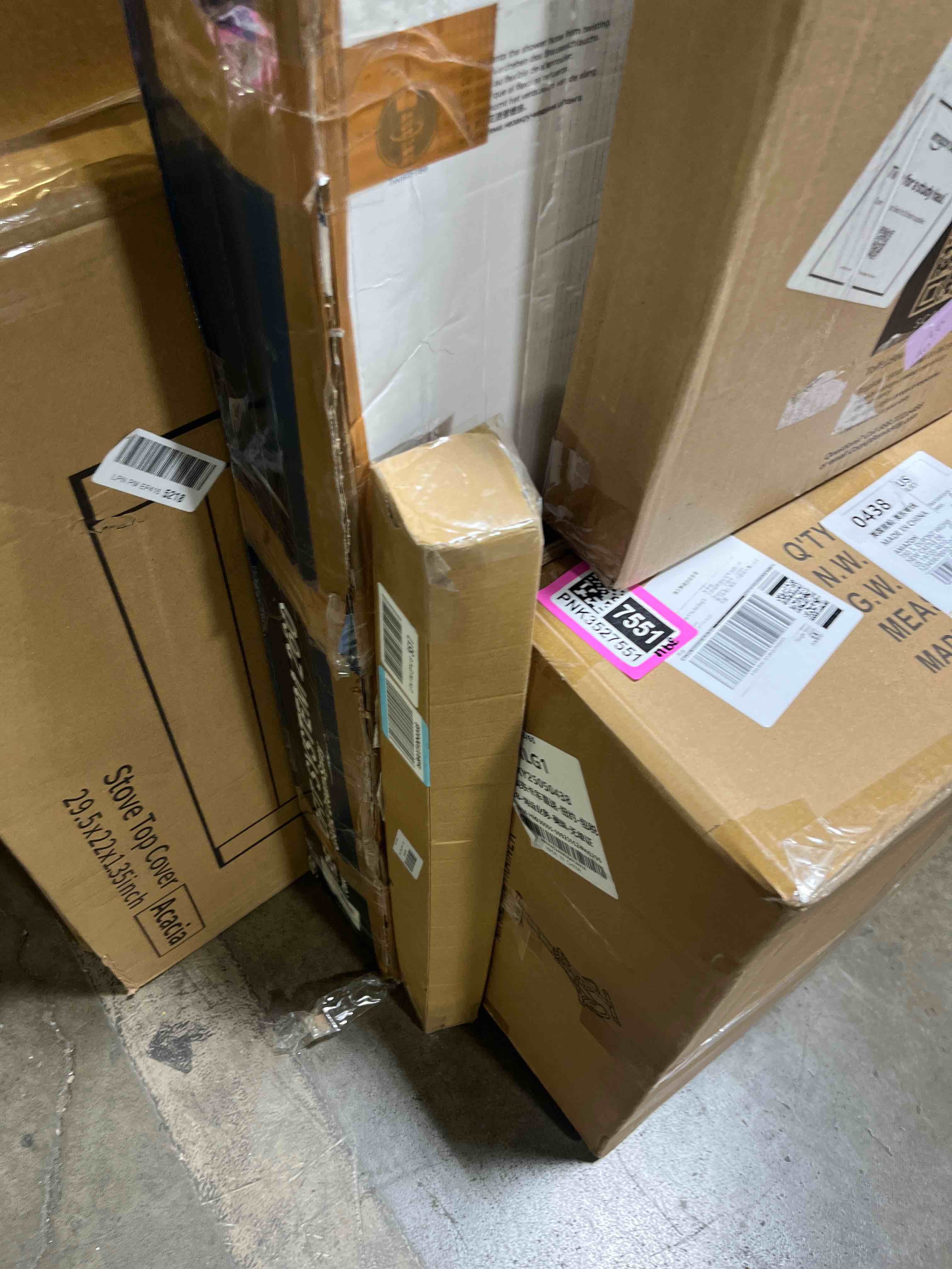 https://s3.amazonaws.com/lotting-images-prod/phillipi/PNK3527553_1756397910986.jpeg