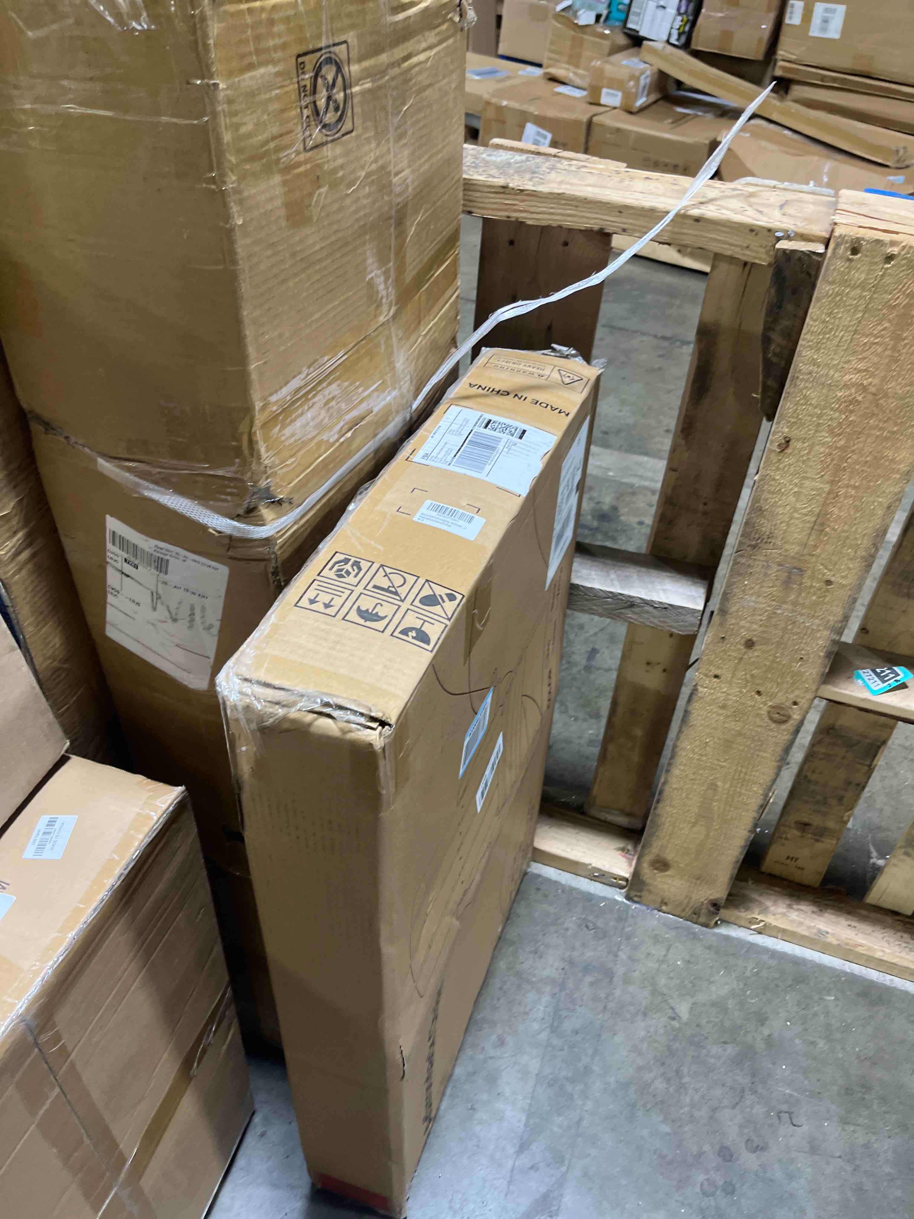 https://s3.amazonaws.com/lotting-images-prod/phillipi/PNK3527555_1756398060043.jpeg