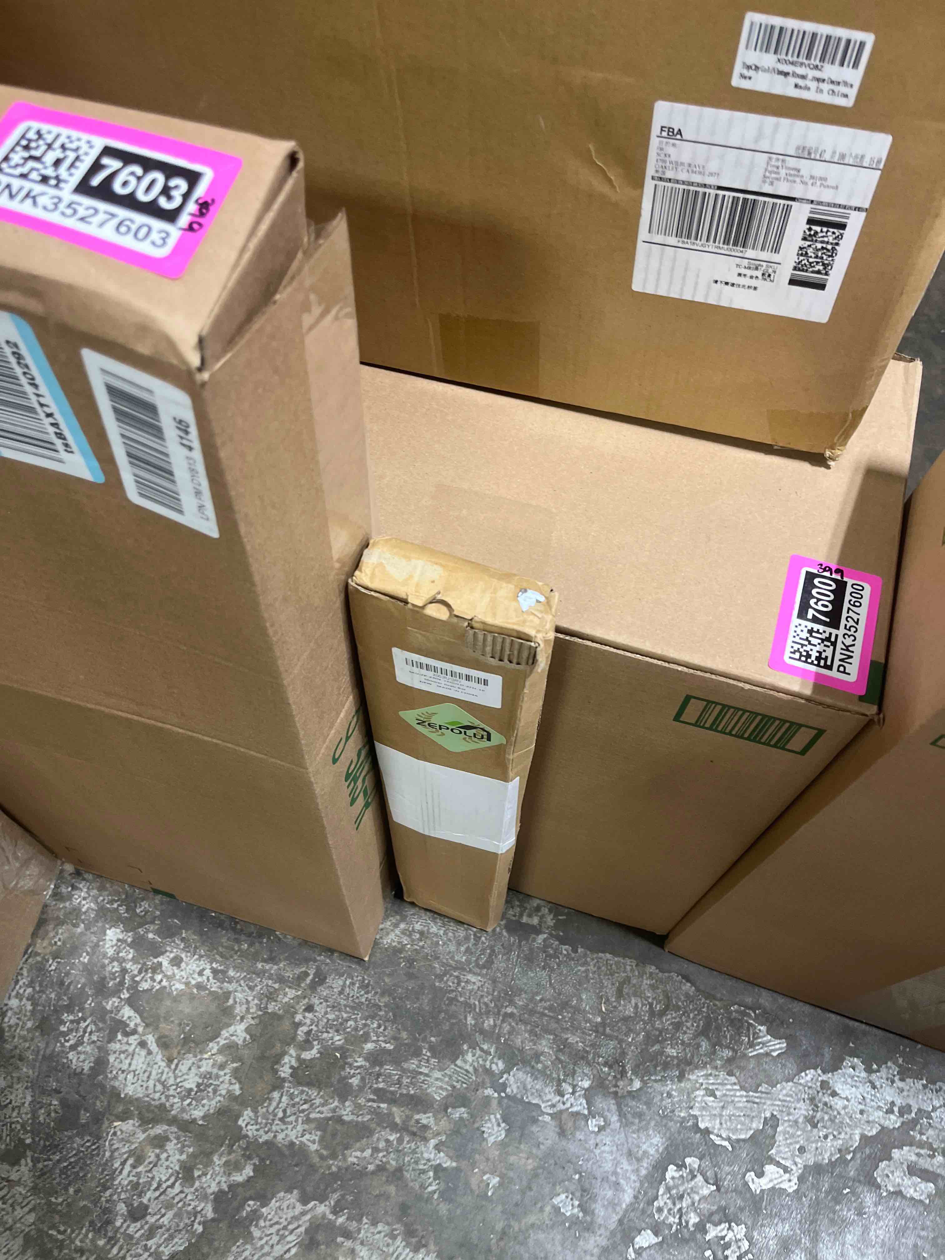 https://s3.amazonaws.com/lotting-images-prod/phillipi/PNK3527605_1756403987288.jpeg