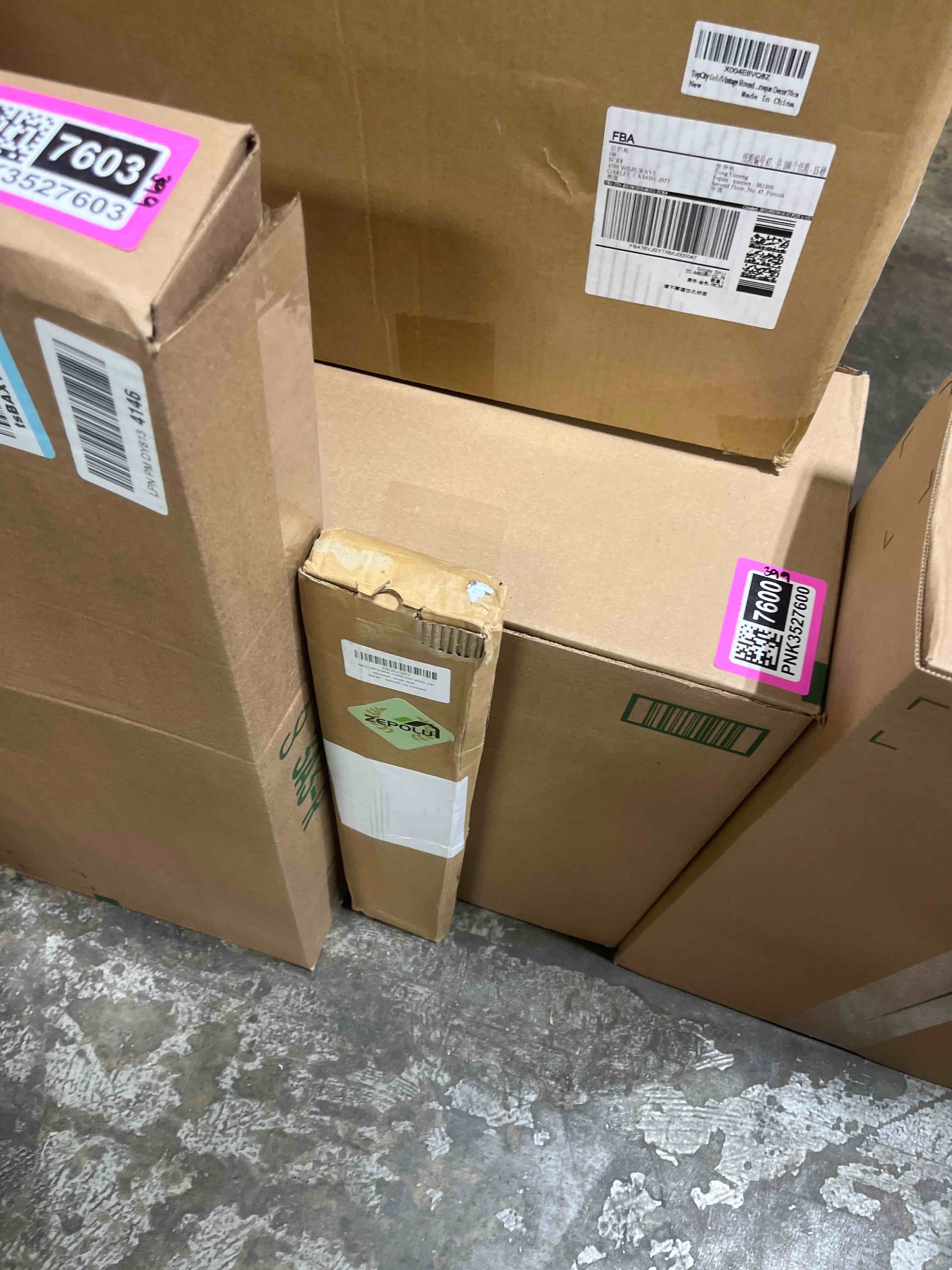 https://s3.amazonaws.com/lotting-images-prod/phillipi/PNK3527605_1756403988116.jpeg