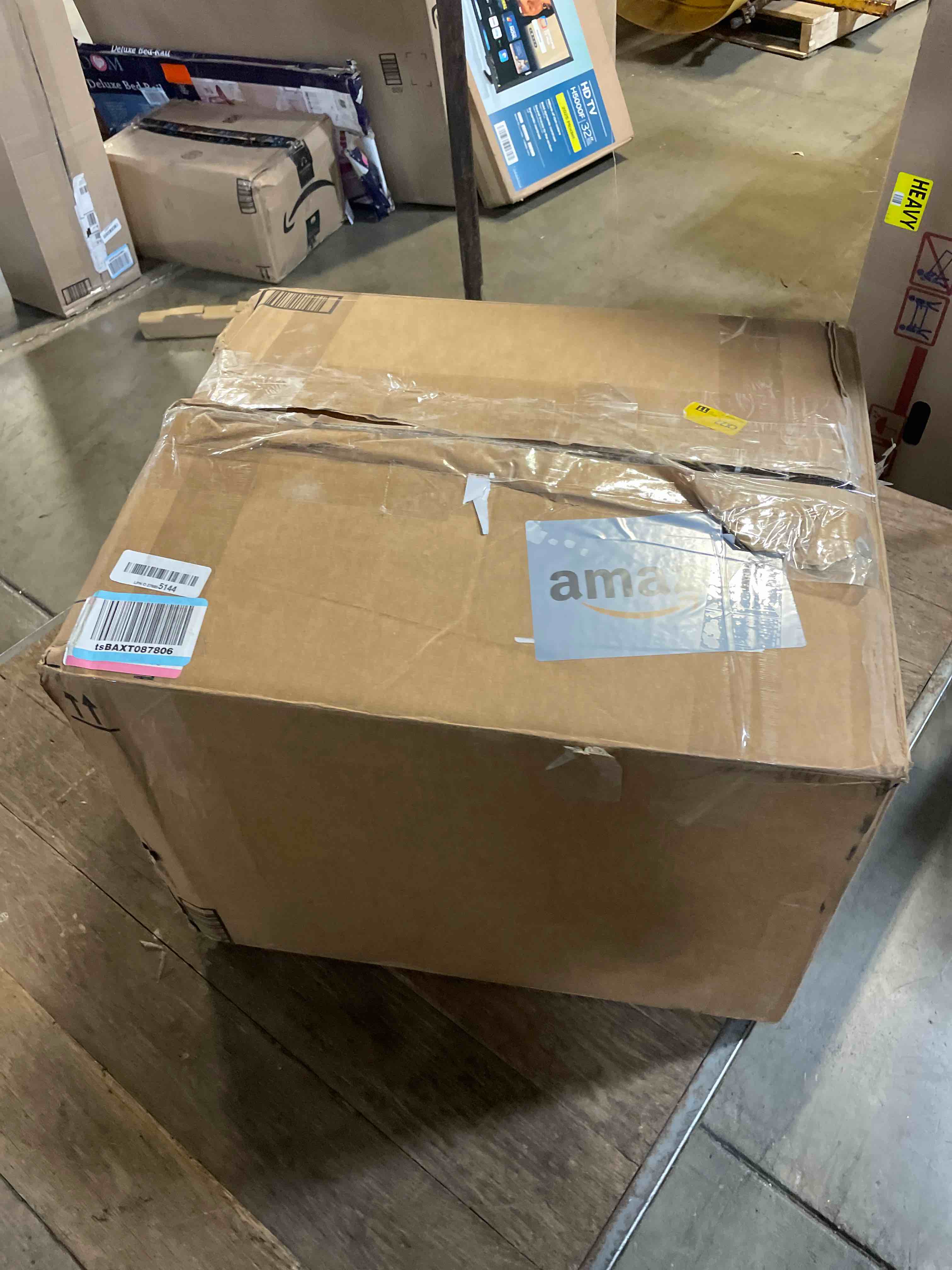 https://s3.amazonaws.com/lotting-images-prod/phillipi/PNK3527703_1756730361740.jpeg