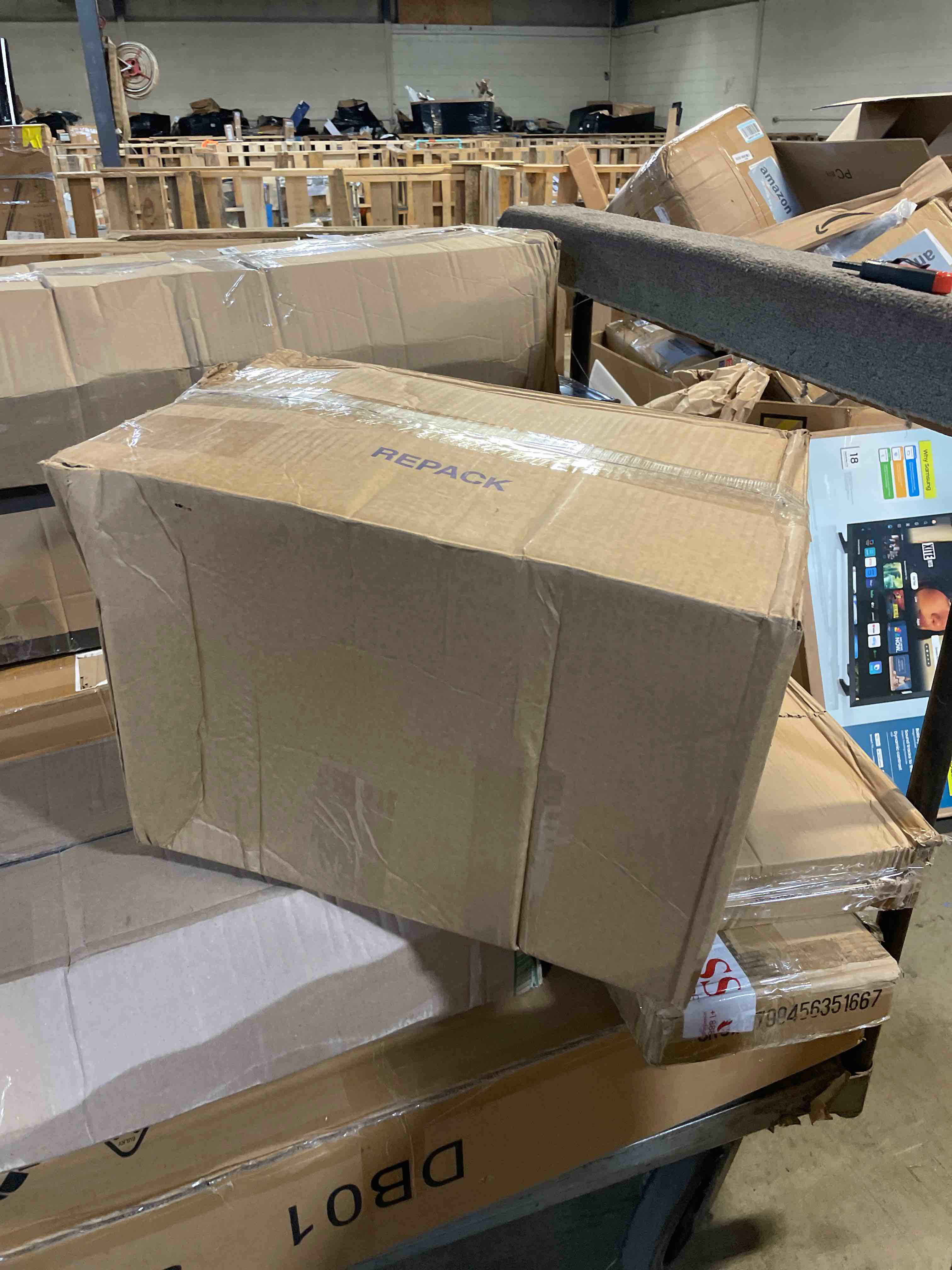 https://s3.amazonaws.com/lotting-images-prod/phillipi/PNK3527710_1756731889379.jpeg