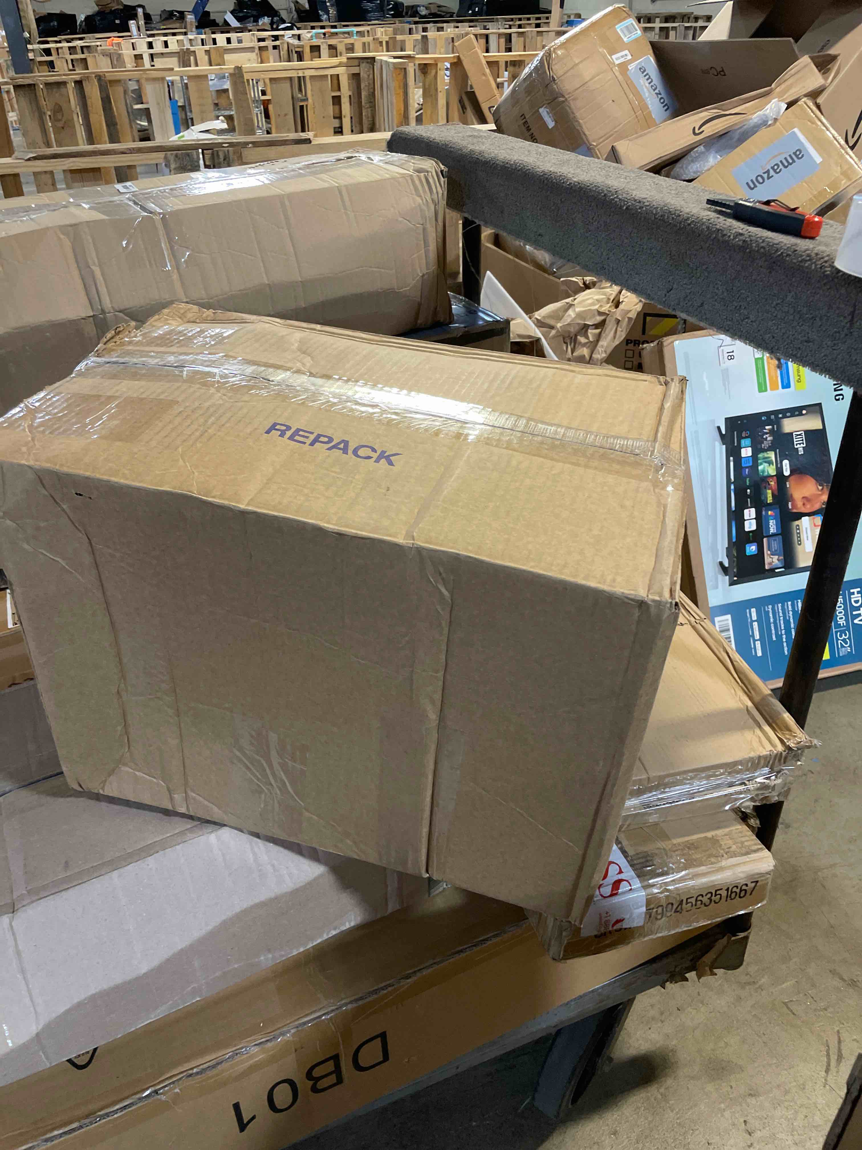 https://s3.amazonaws.com/lotting-images-prod/phillipi/PNK3527710_1756731890265.jpeg