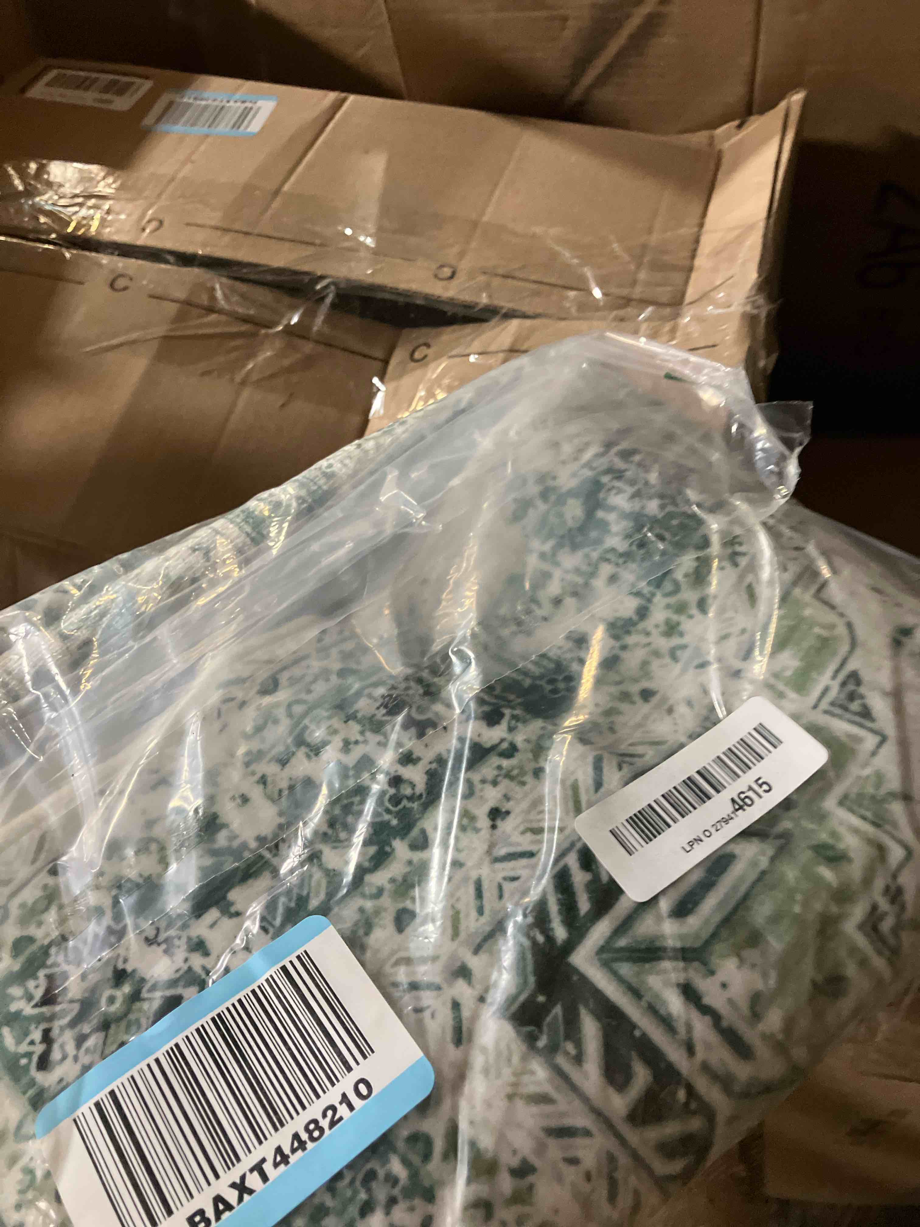 https://s3.amazonaws.com/lotting-images-prod/phillipi/PNK3527759_1756823092454.jpeg