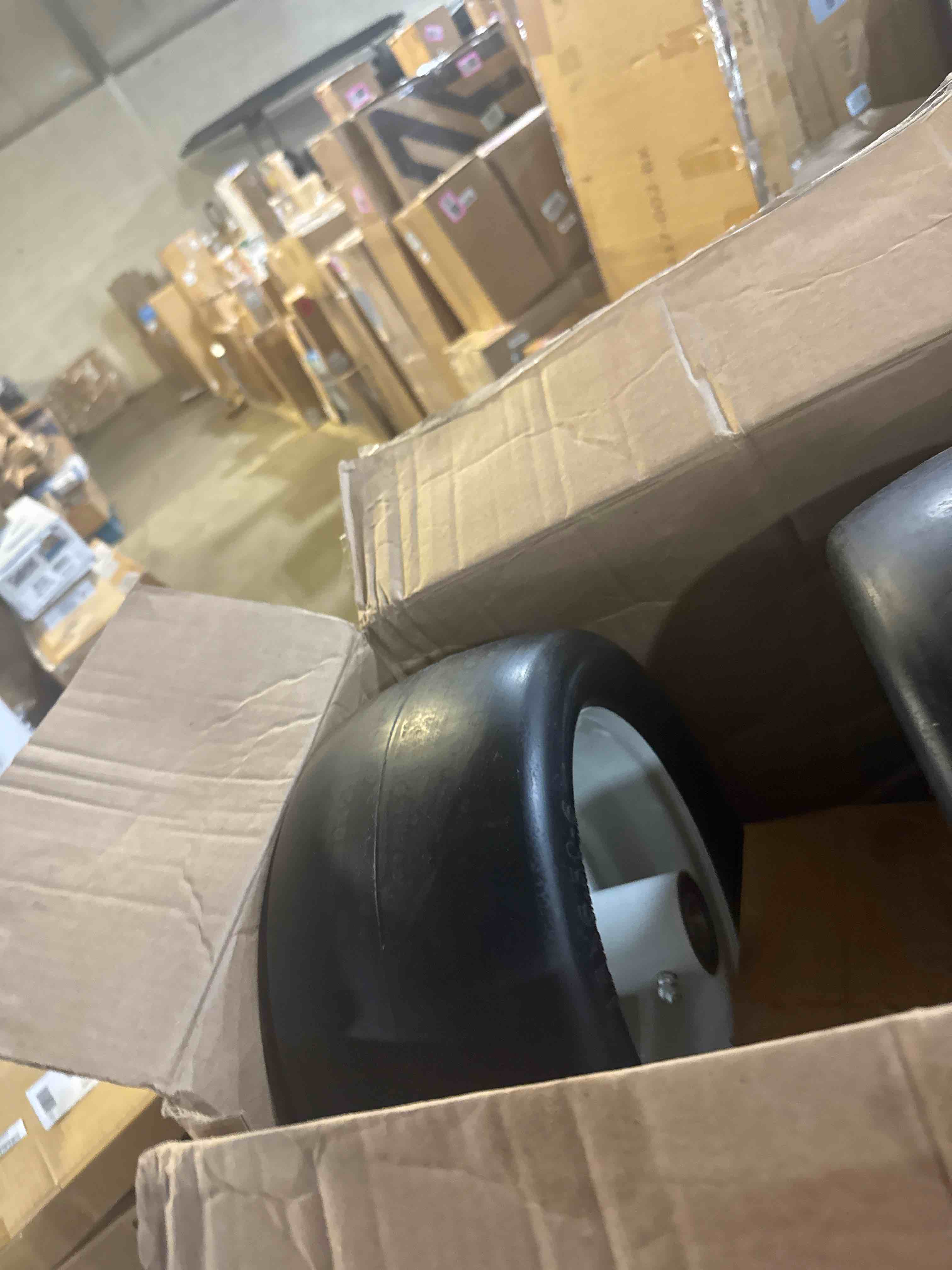 https://s3.amazonaws.com/lotting-images-prod/phillipi/PNK3527817_1756837238130.jpeg