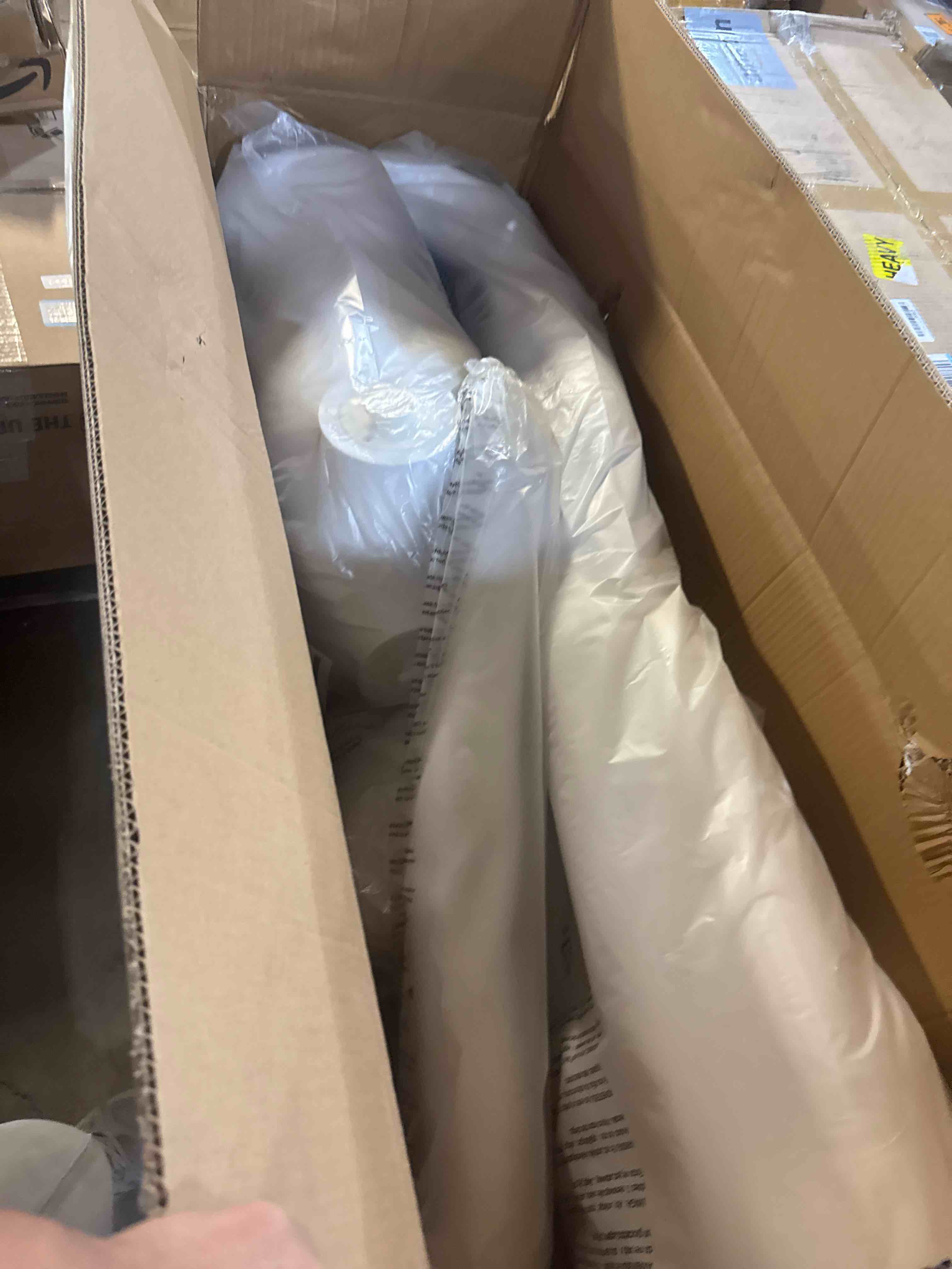 https://s3.amazonaws.com/lotting-images-prod/phillipi/PNK3527820_1756837627057.jpeg