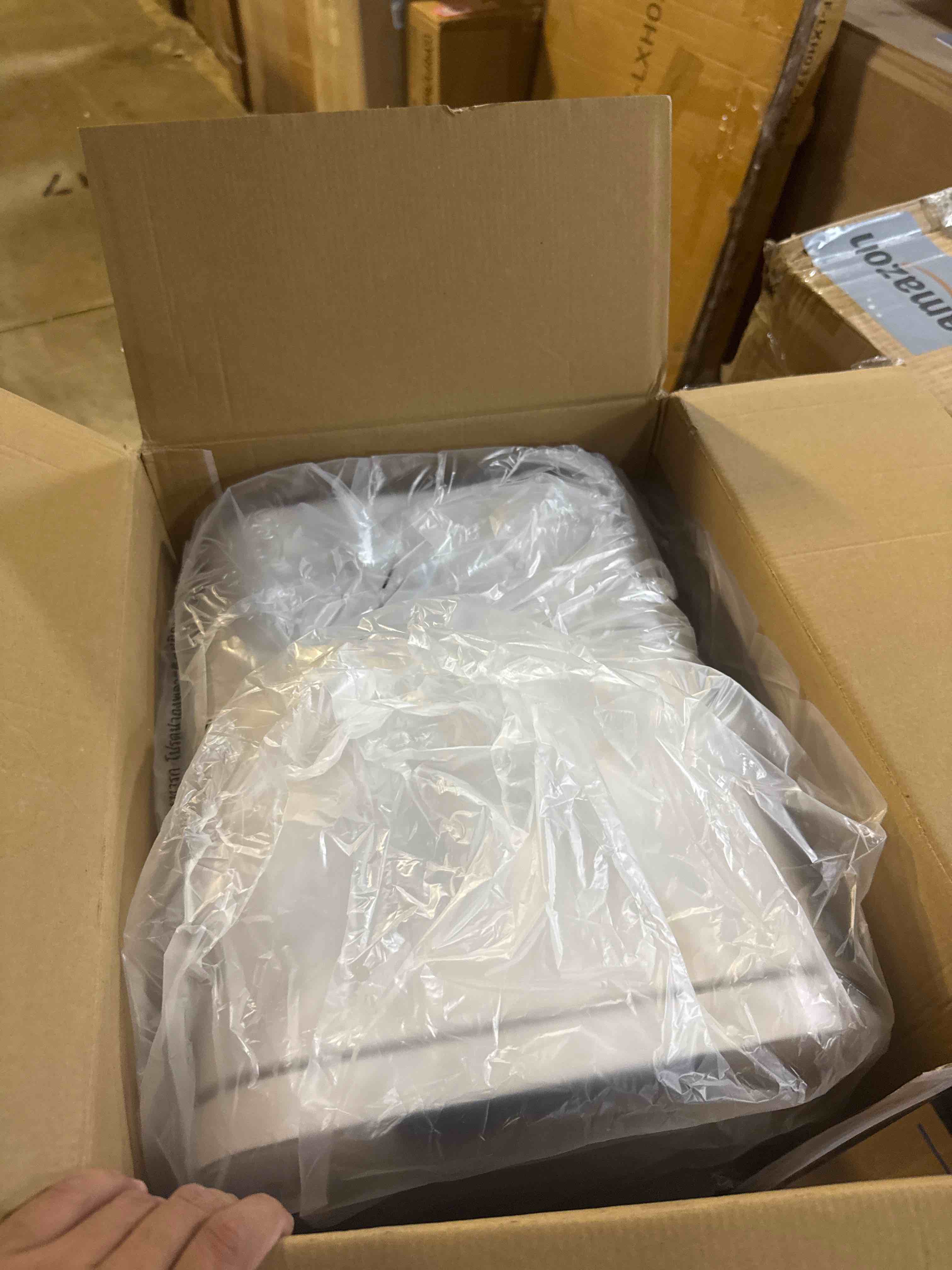 https://s3.amazonaws.com/lotting-images-prod/phillipi/PNK3527821_1756837755136.jpeg