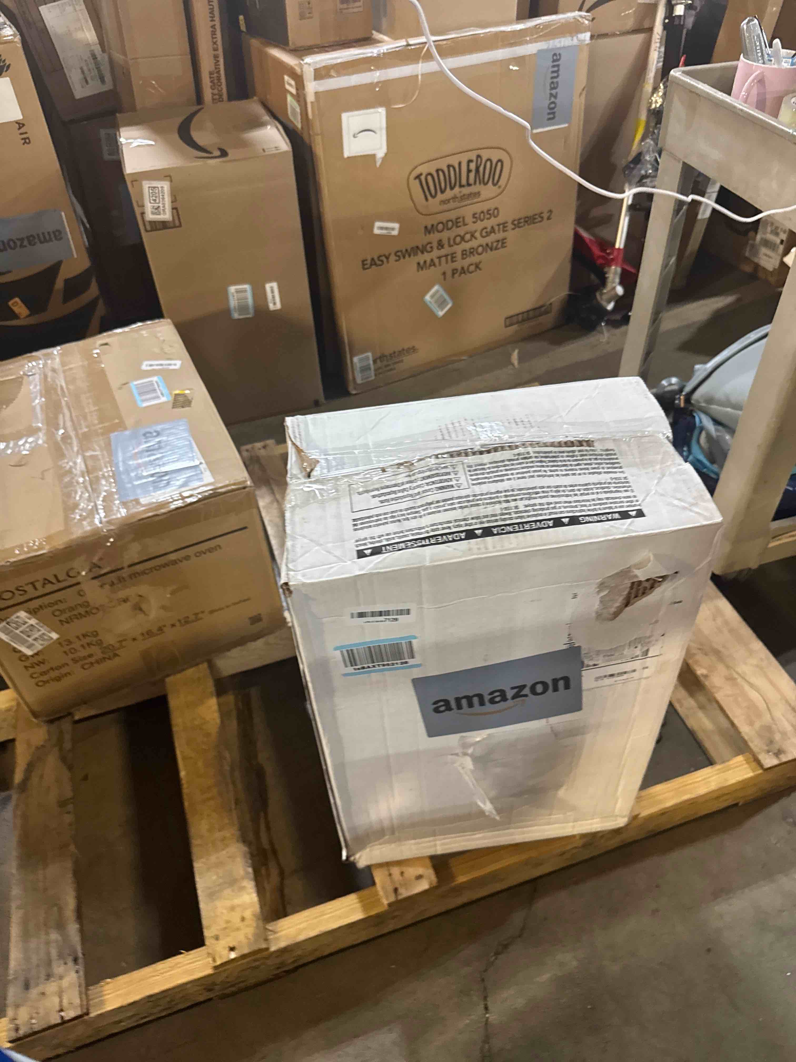 https://s3.amazonaws.com/lotting-images-prod/phillipi/PNK3527825_1756838372575.jpeg
