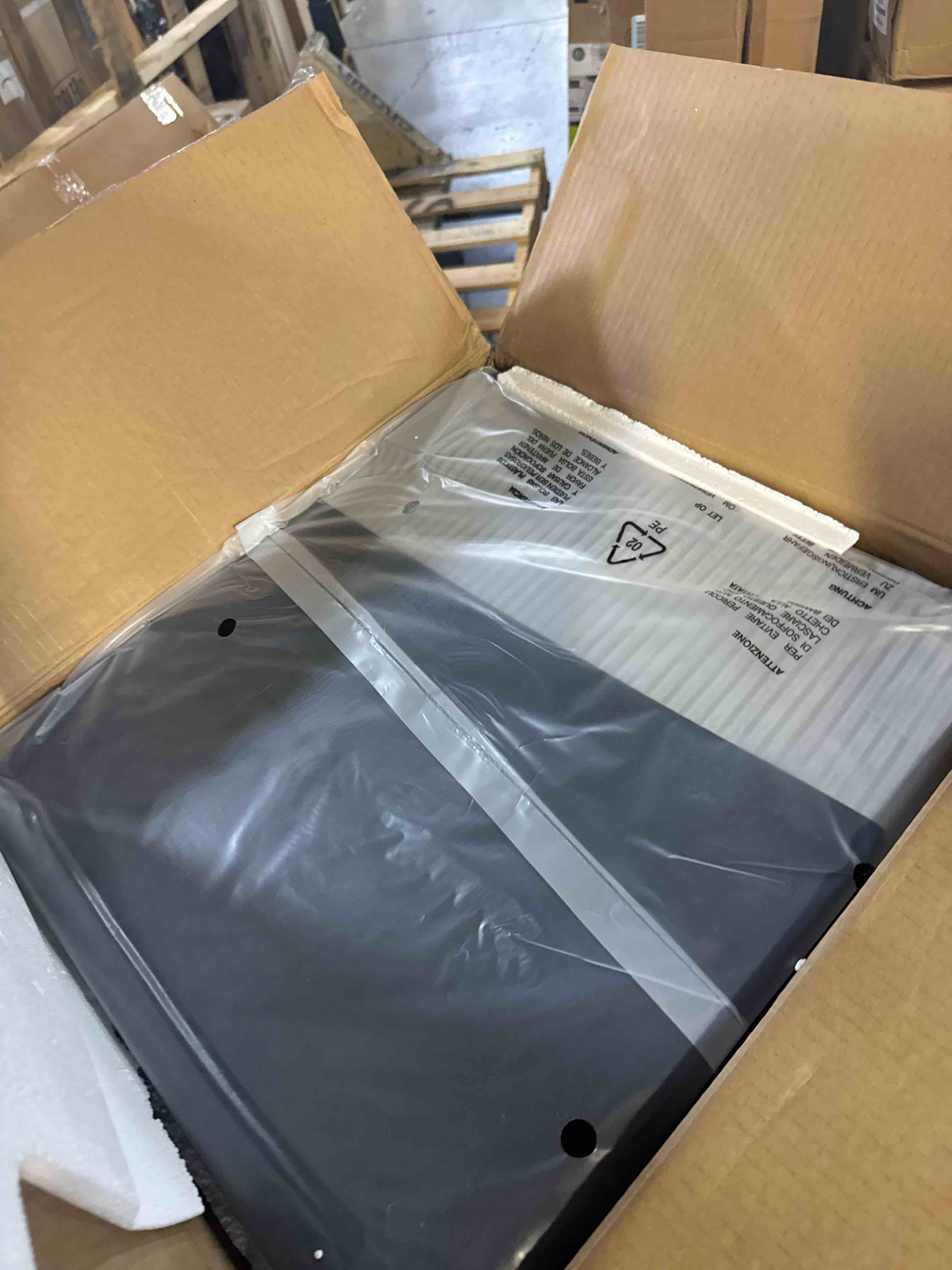 https://s3.amazonaws.com/lotting-images-prod/phillipi/PNK3527840_1756840267762.jpeg