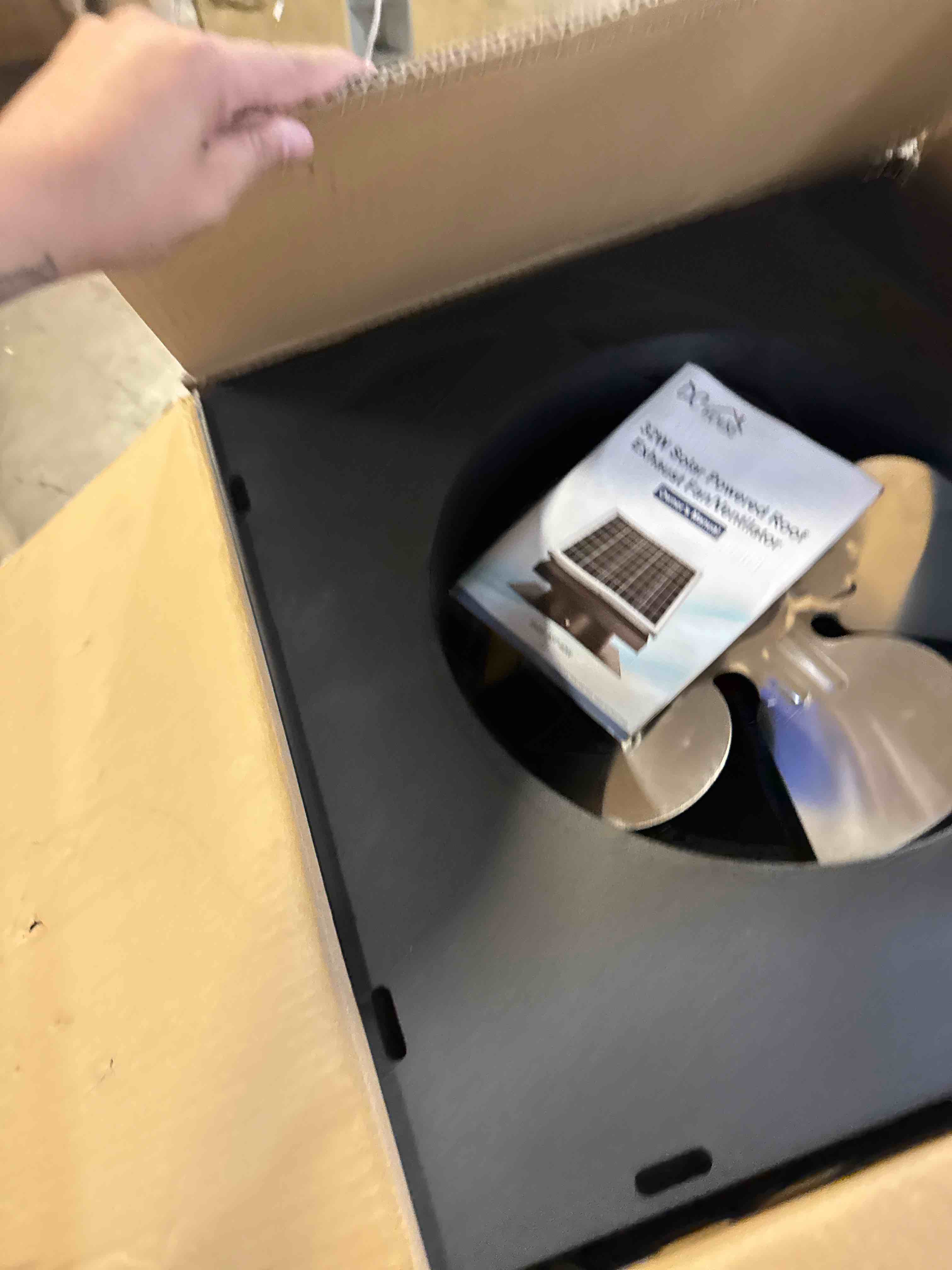 https://s3.amazonaws.com/lotting-images-prod/phillipi/PNK3527854_1756841715117.jpeg