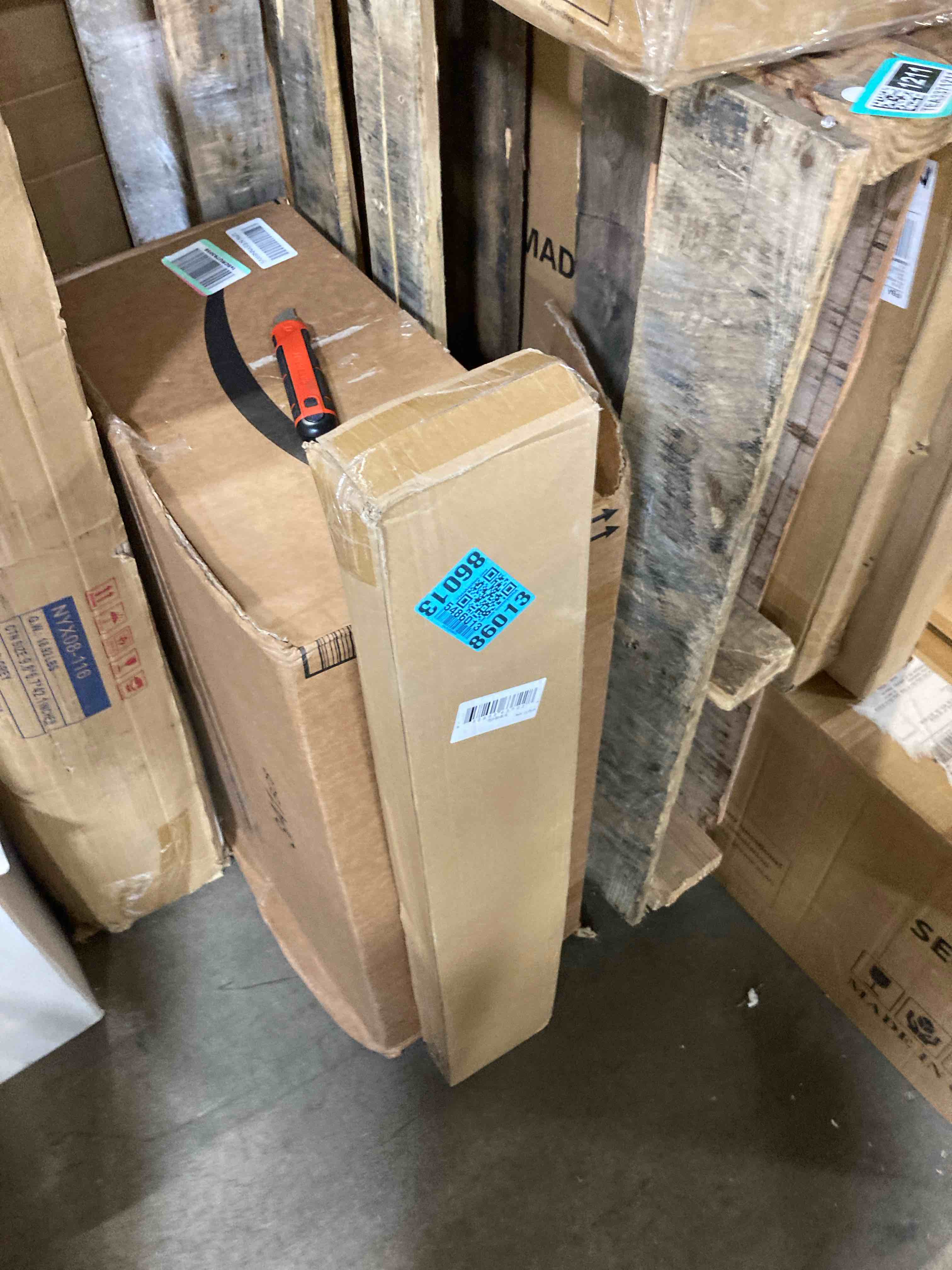 https://s3.amazonaws.com/lotting-images-prod/phillipi/PNK3527883_1756907448230.jpeg
