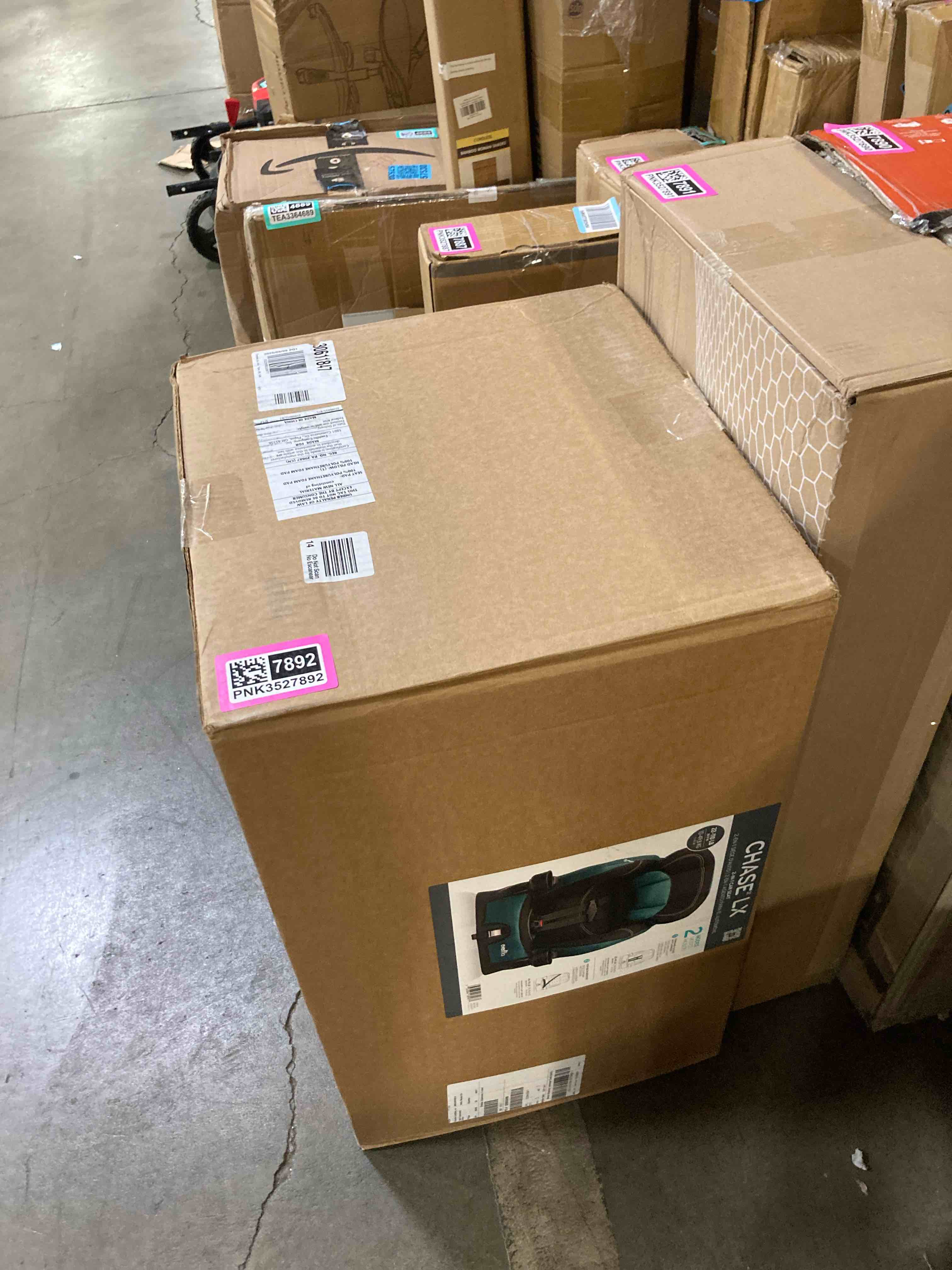 https://s3.amazonaws.com/lotting-images-prod/phillipi/PNK3527892_1756909888695.jpeg