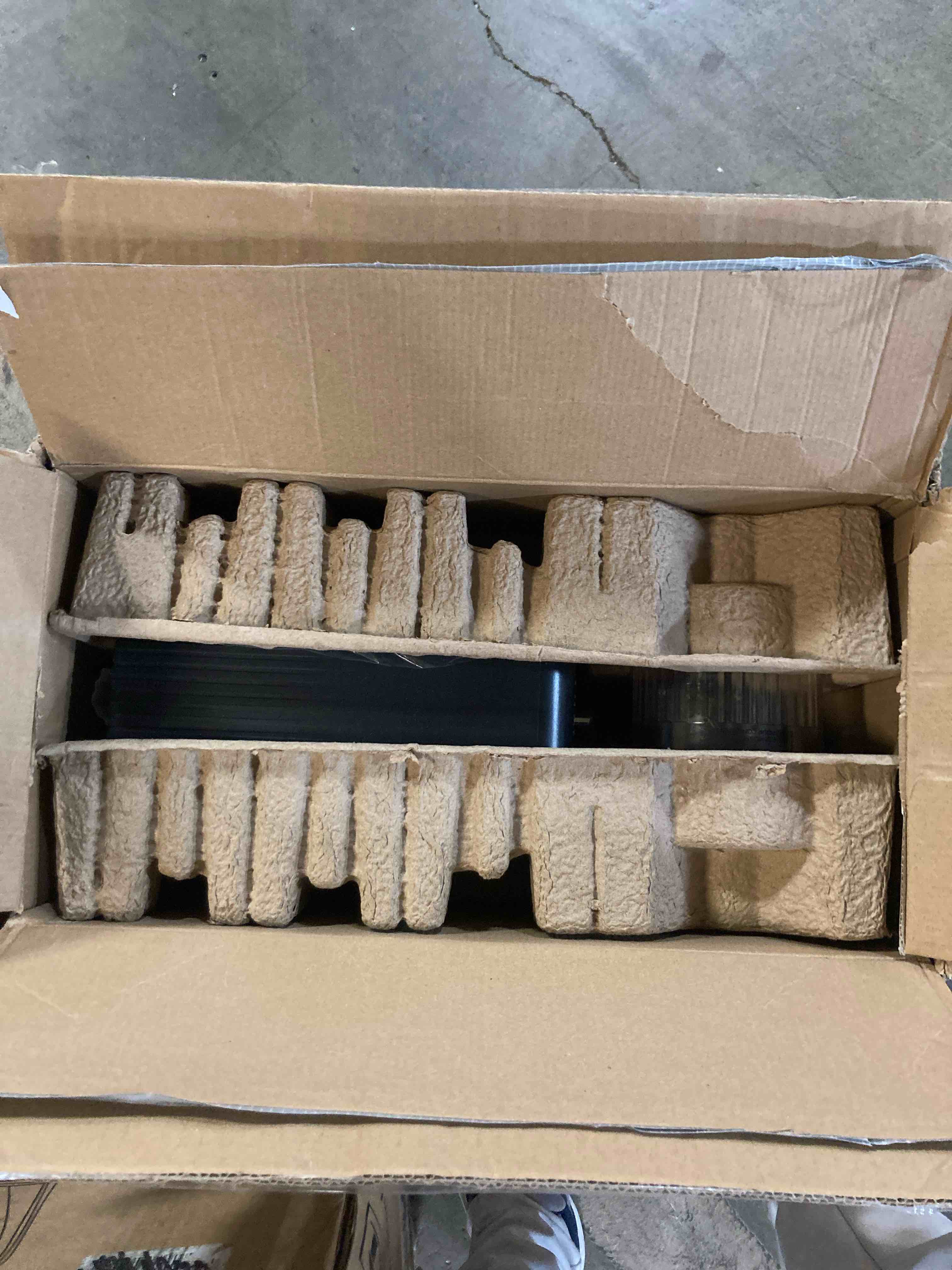 https://s3.amazonaws.com/lotting-images-prod/phillipi/PNK3527901_1756911589589.jpeg