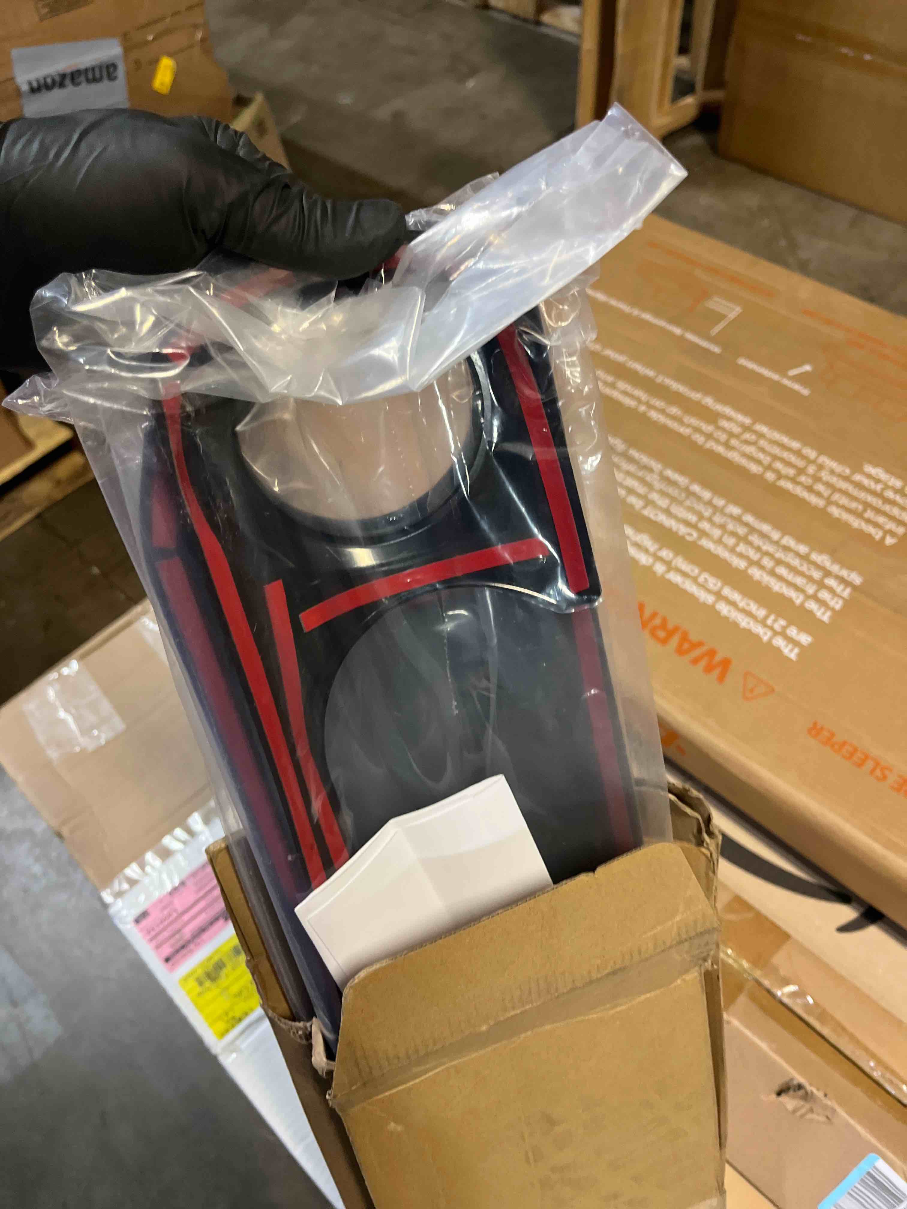 https://s3.amazonaws.com/lotting-images-prod/phillipi/PNK3527957_1756921679811.jpeg