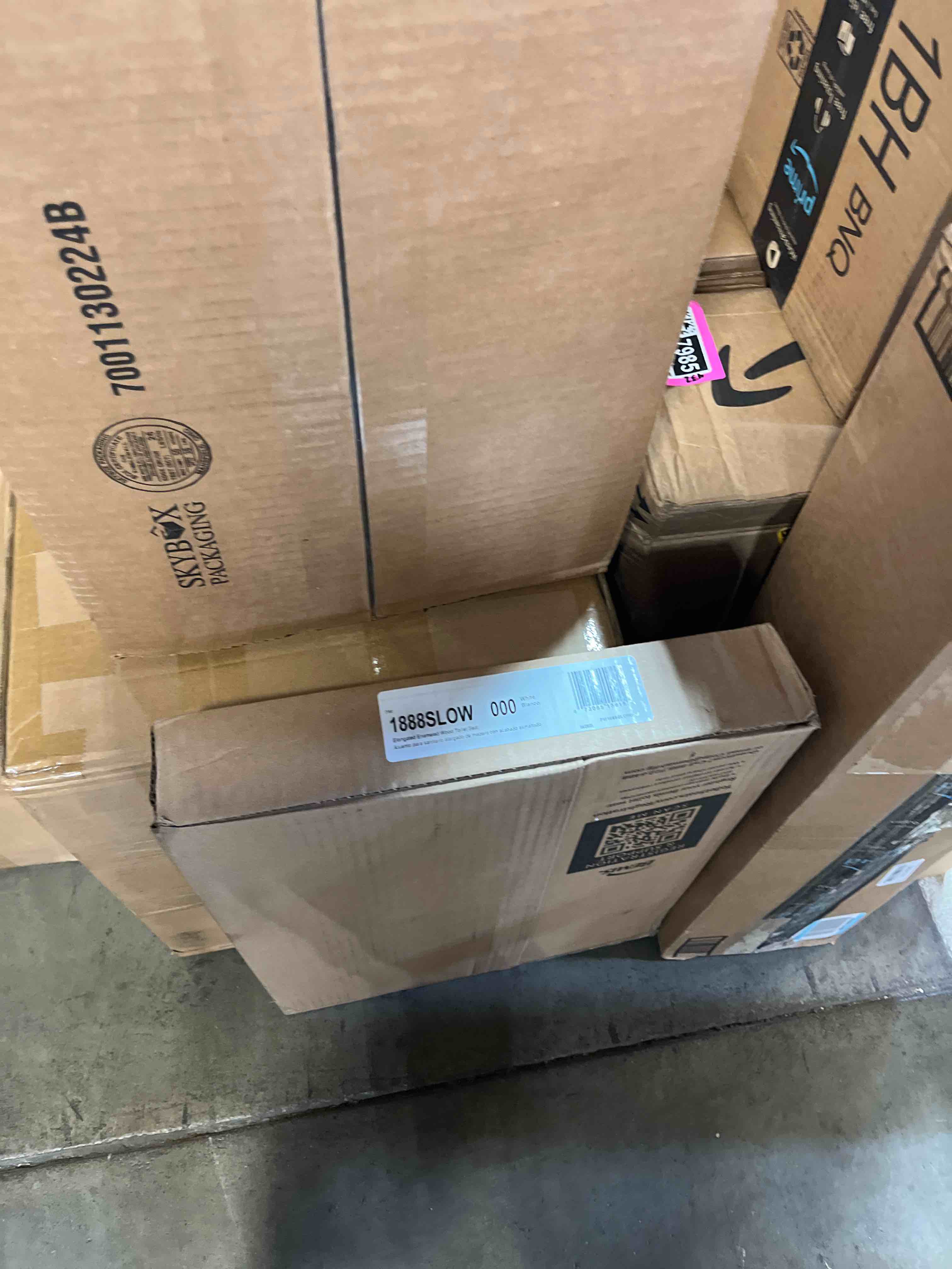 https://s3.amazonaws.com/lotting-images-prod/phillipi/PNK3527978_1756917423086.jpeg