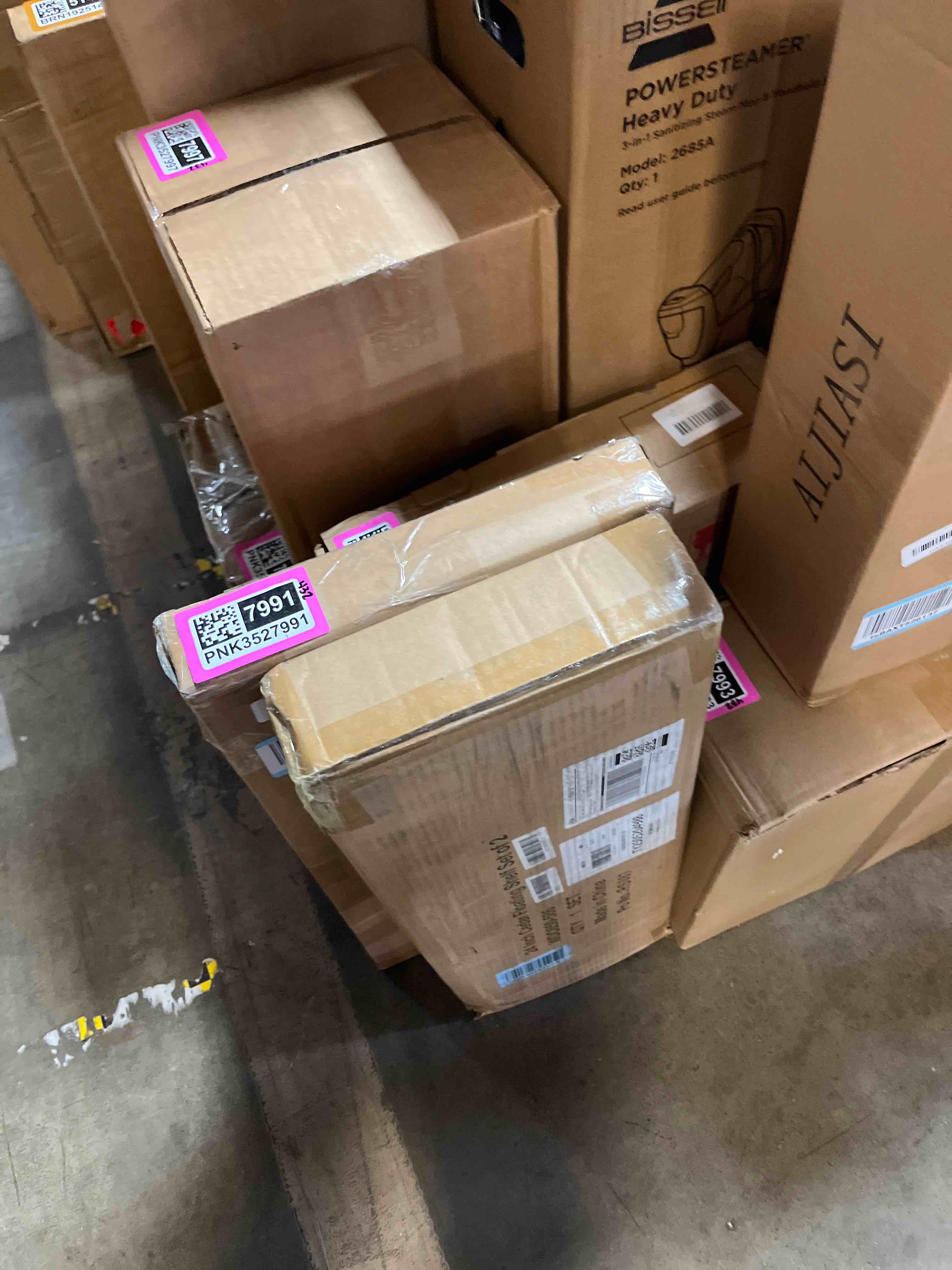 https://s3.amazonaws.com/lotting-images-prod/phillipi/PNK3527990_1756915065682.jpeg