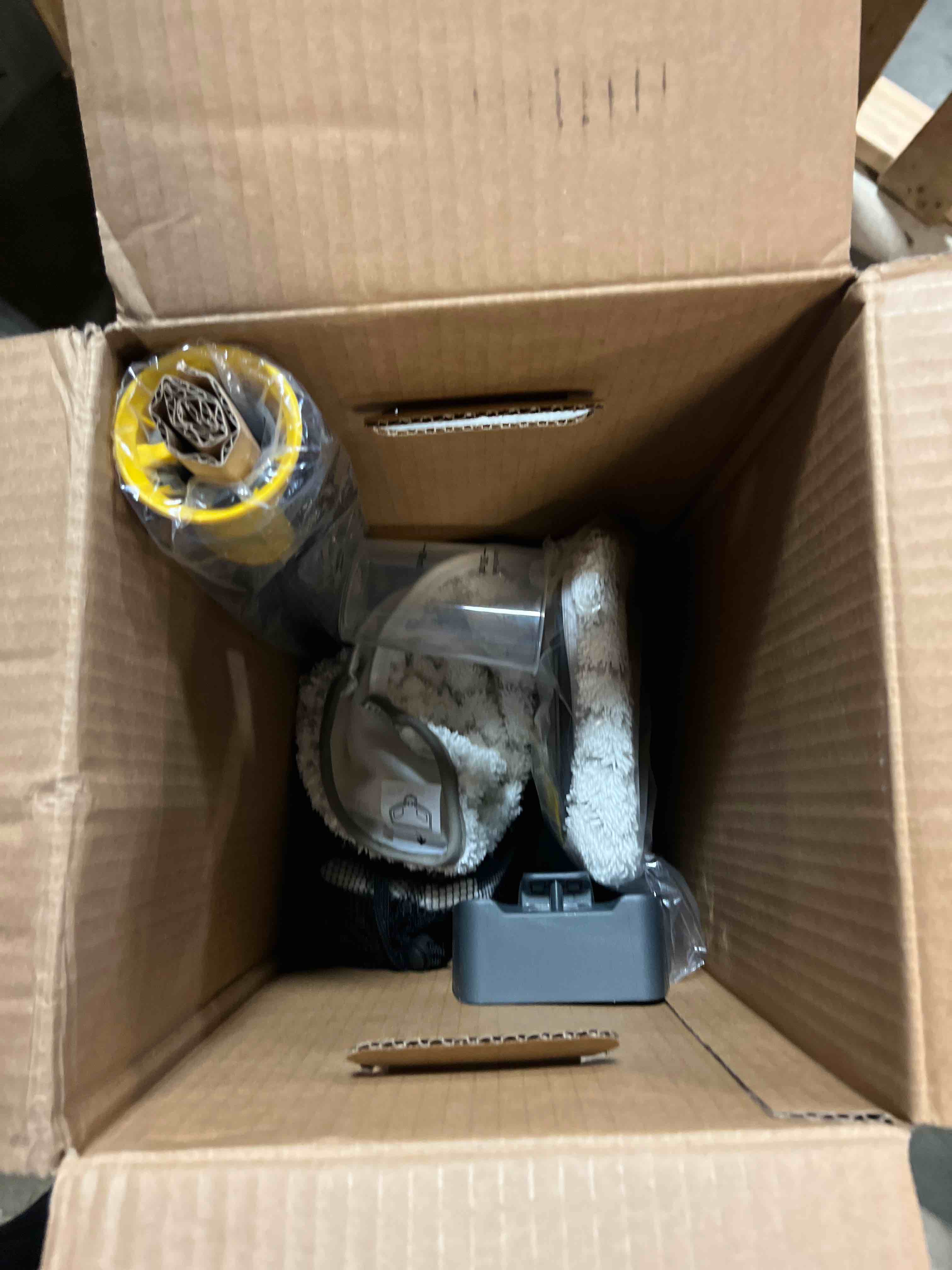 https://s3.amazonaws.com/lotting-images-prod/phillipi/PNK3527999_1756914370401.jpeg