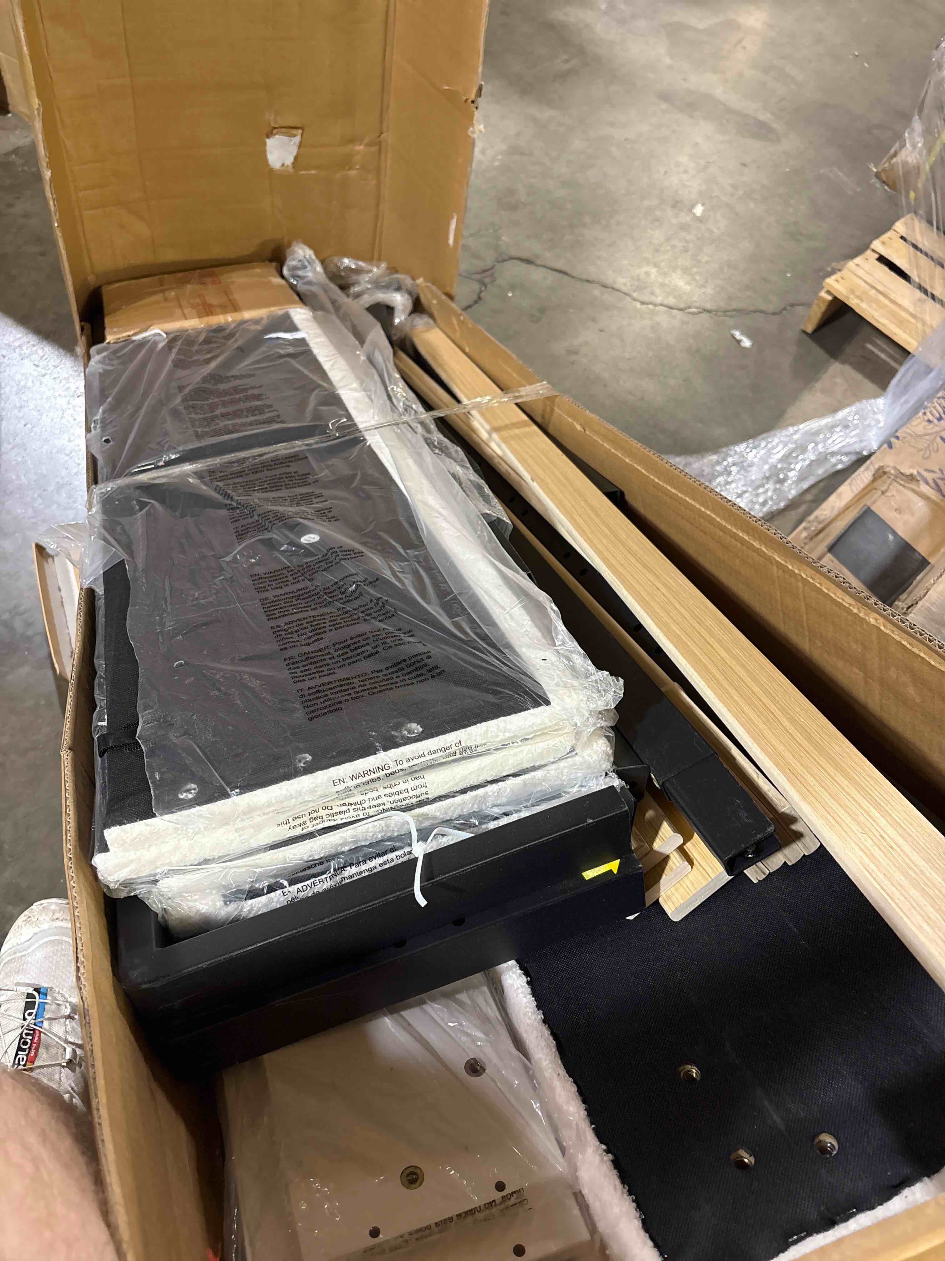 https://s3.amazonaws.com/lotting-images-prod/phillipi/PNK3528047_1757600986885.jpeg