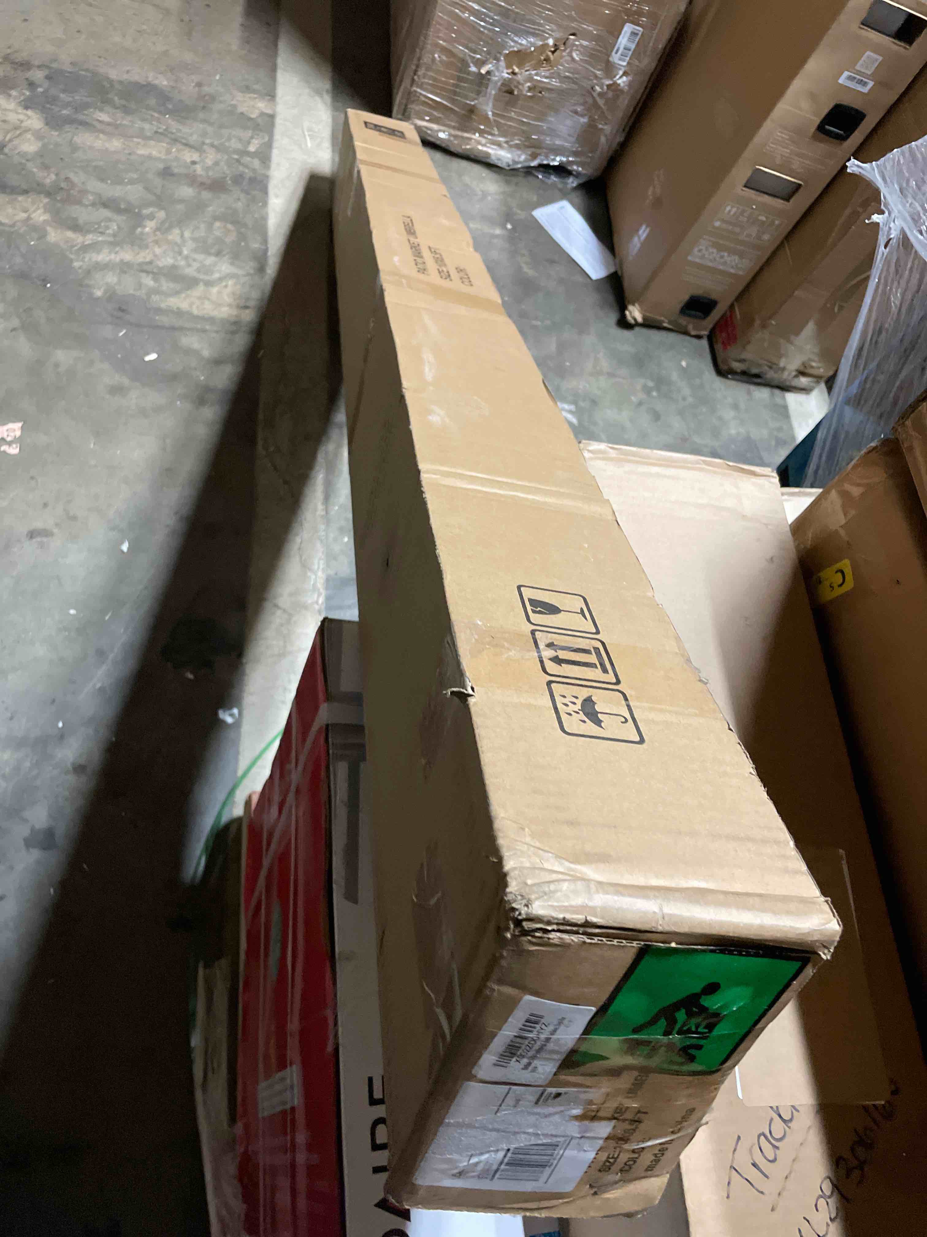 https://s3.amazonaws.com/lotting-images-prod/phillipi/PNK3528136_1757164897914.jpeg