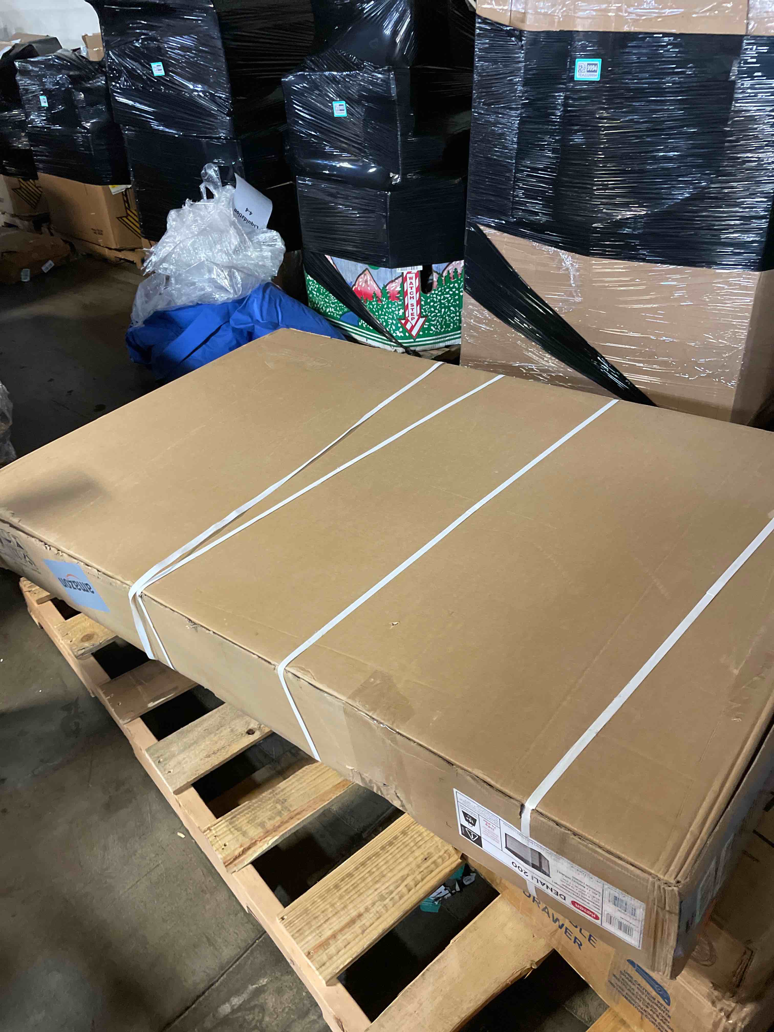 https://s3.amazonaws.com/lotting-images-prod/phillipi/PNK3528169_1757173465638.jpeg