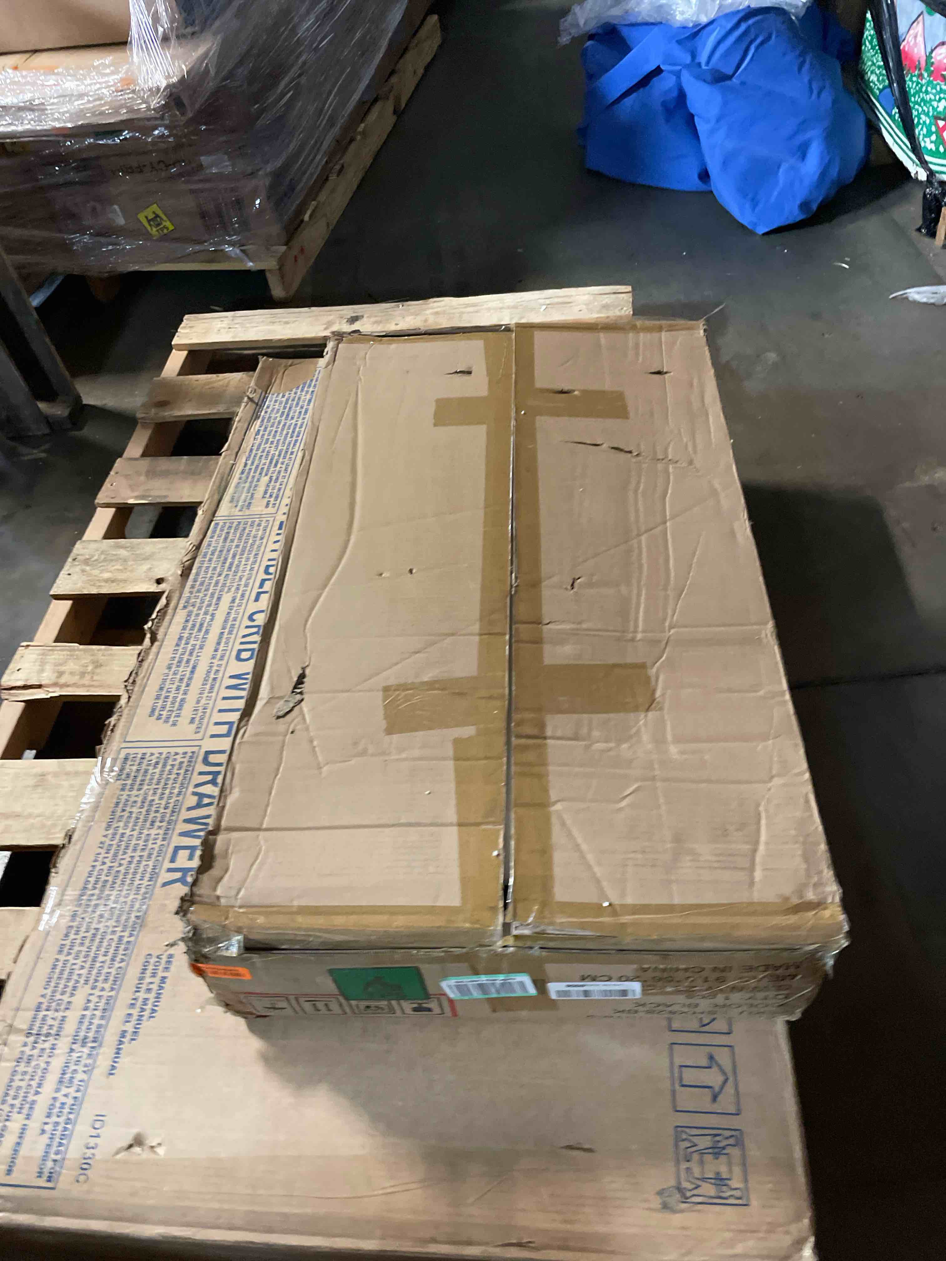 https://s3.amazonaws.com/lotting-images-prod/phillipi/PNK3528171_1757173917492.jpeg