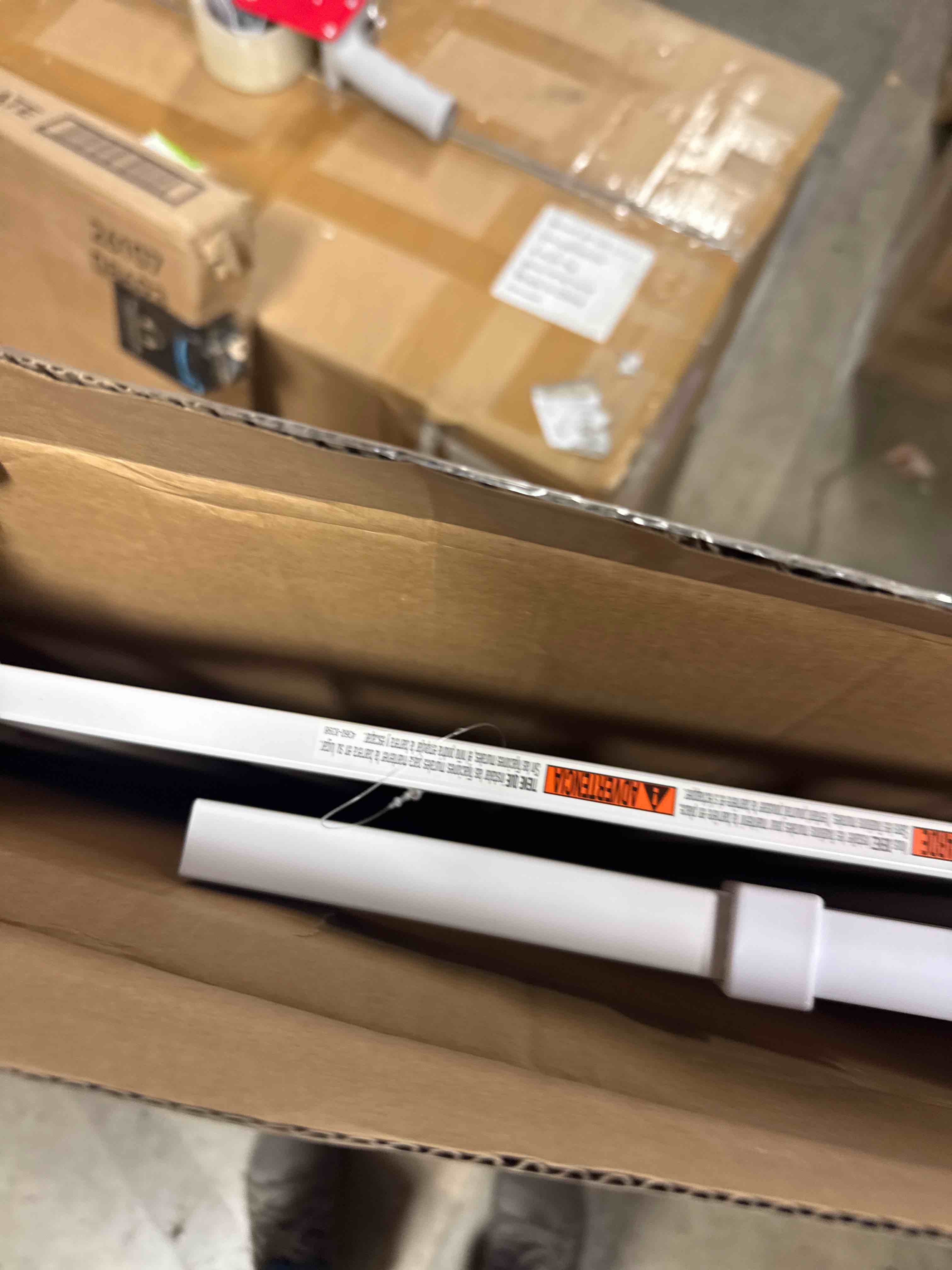 https://s3.amazonaws.com/lotting-images-prod/phillipi/PNK3528189_1757428938943.jpeg