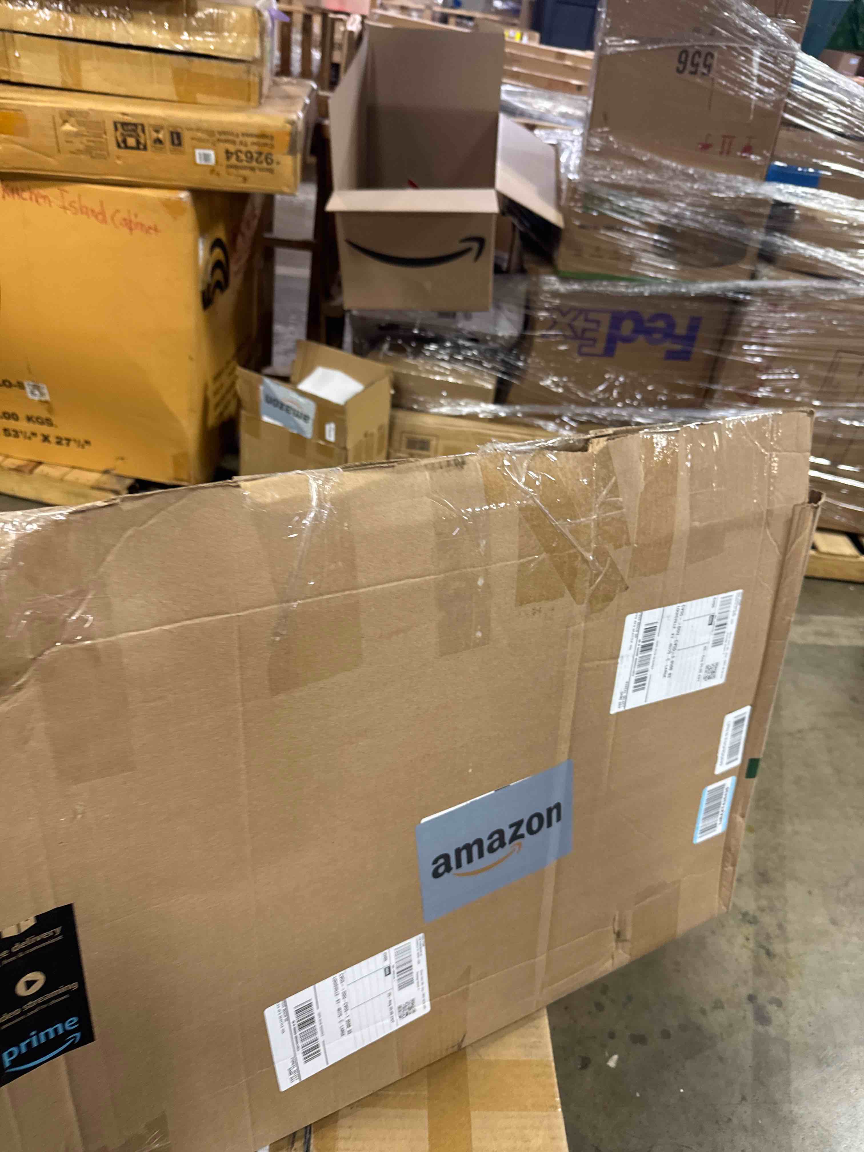https://s3.amazonaws.com/lotting-images-prod/phillipi/PNK3528191_1757429199717.jpeg