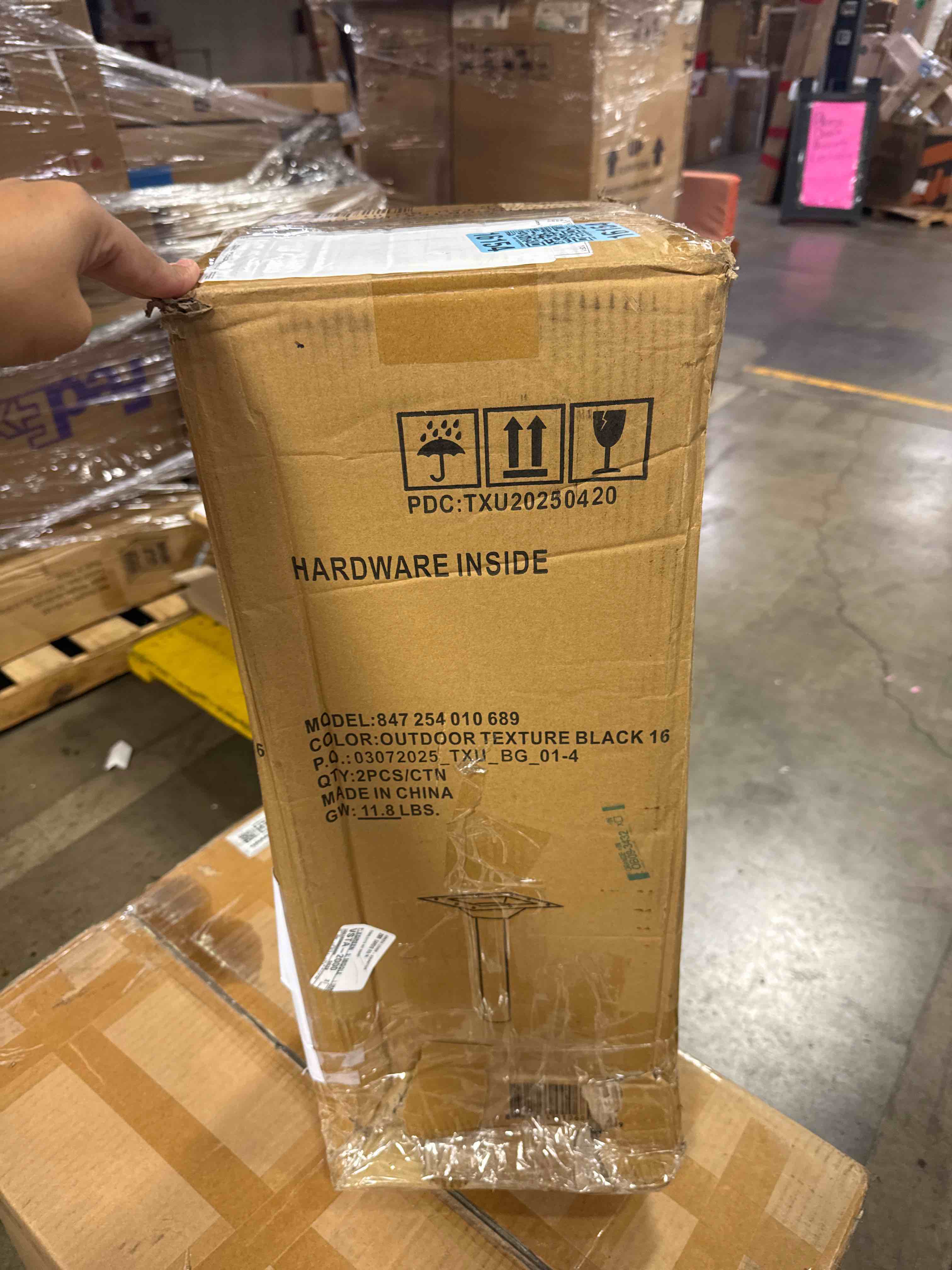https://s3.amazonaws.com/lotting-images-prod/phillipi/PNK3528197_1757429932059.jpeg