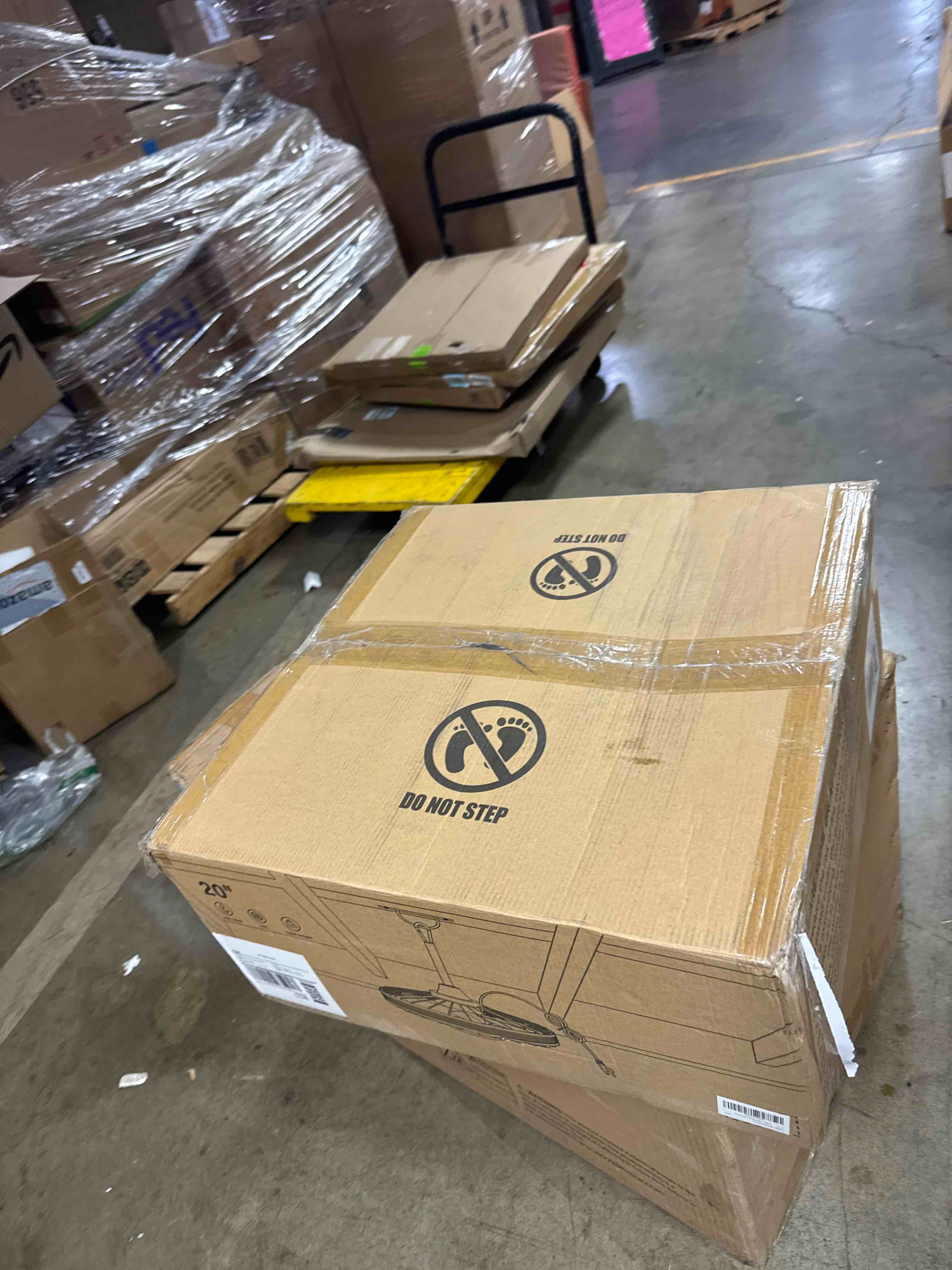 https://s3.amazonaws.com/lotting-images-prod/phillipi/PNK3528207_1757431040026.jpeg