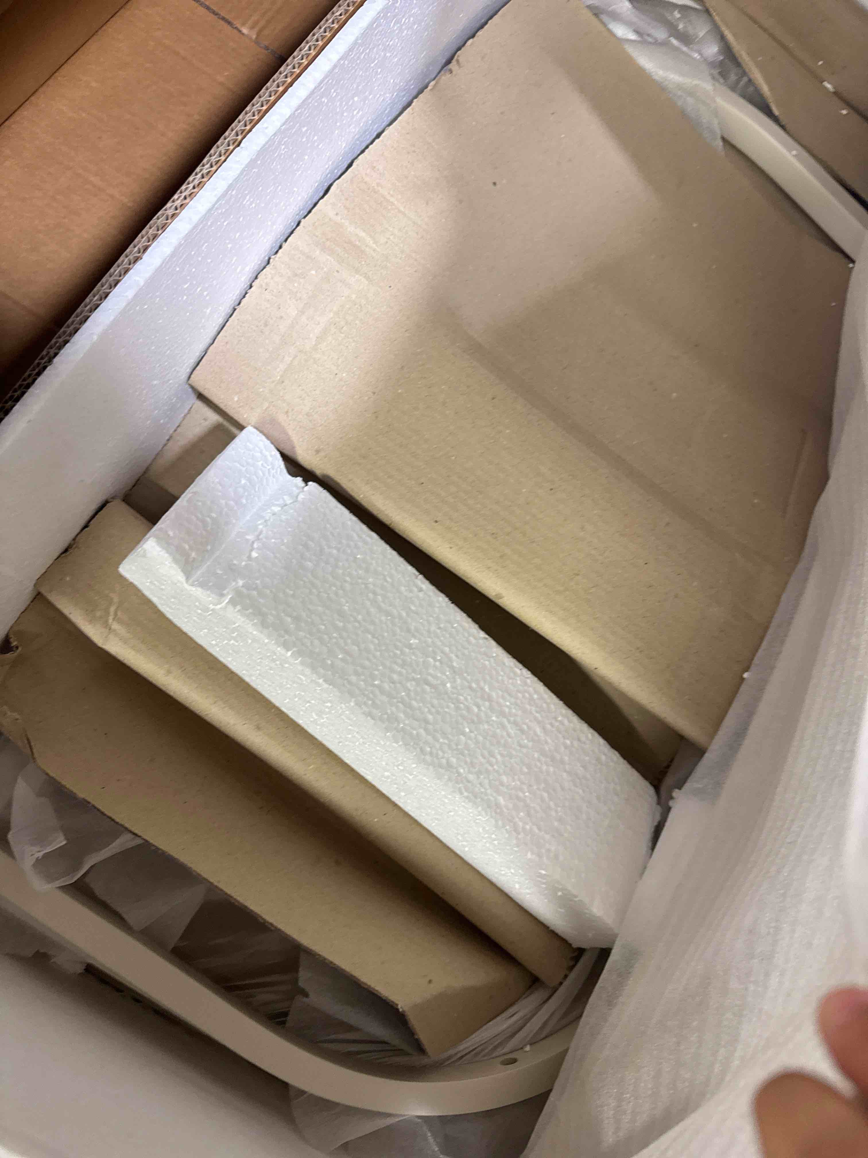 https://s3.amazonaws.com/lotting-images-prod/phillipi/PNK3528304_1757680657600.jpeg