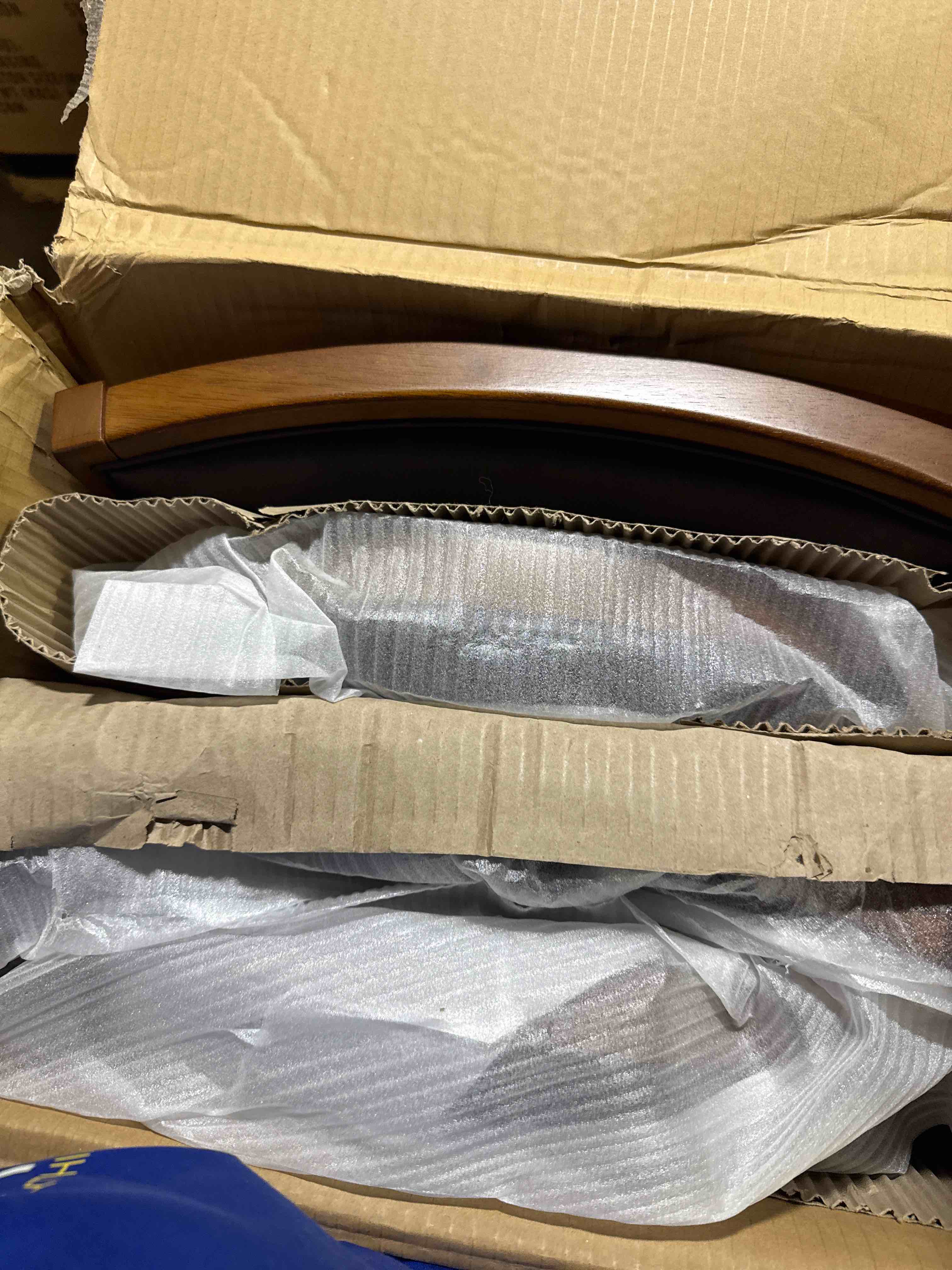 https://s3.amazonaws.com/lotting-images-prod/phillipi/PNK3528311_1757682301669.jpeg