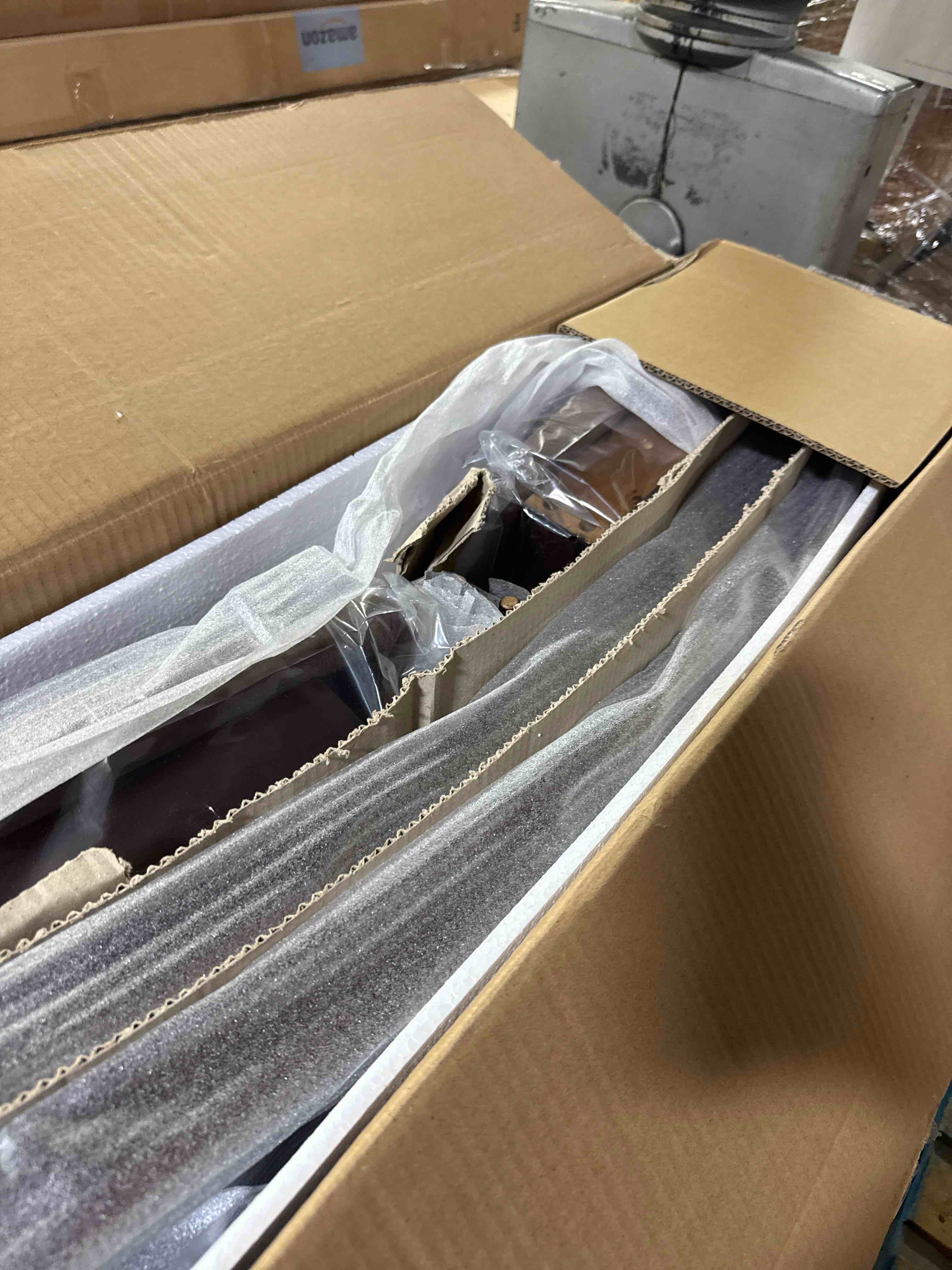 https://s3.amazonaws.com/lotting-images-prod/phillipi/PNK3528314_1757682681535.jpeg