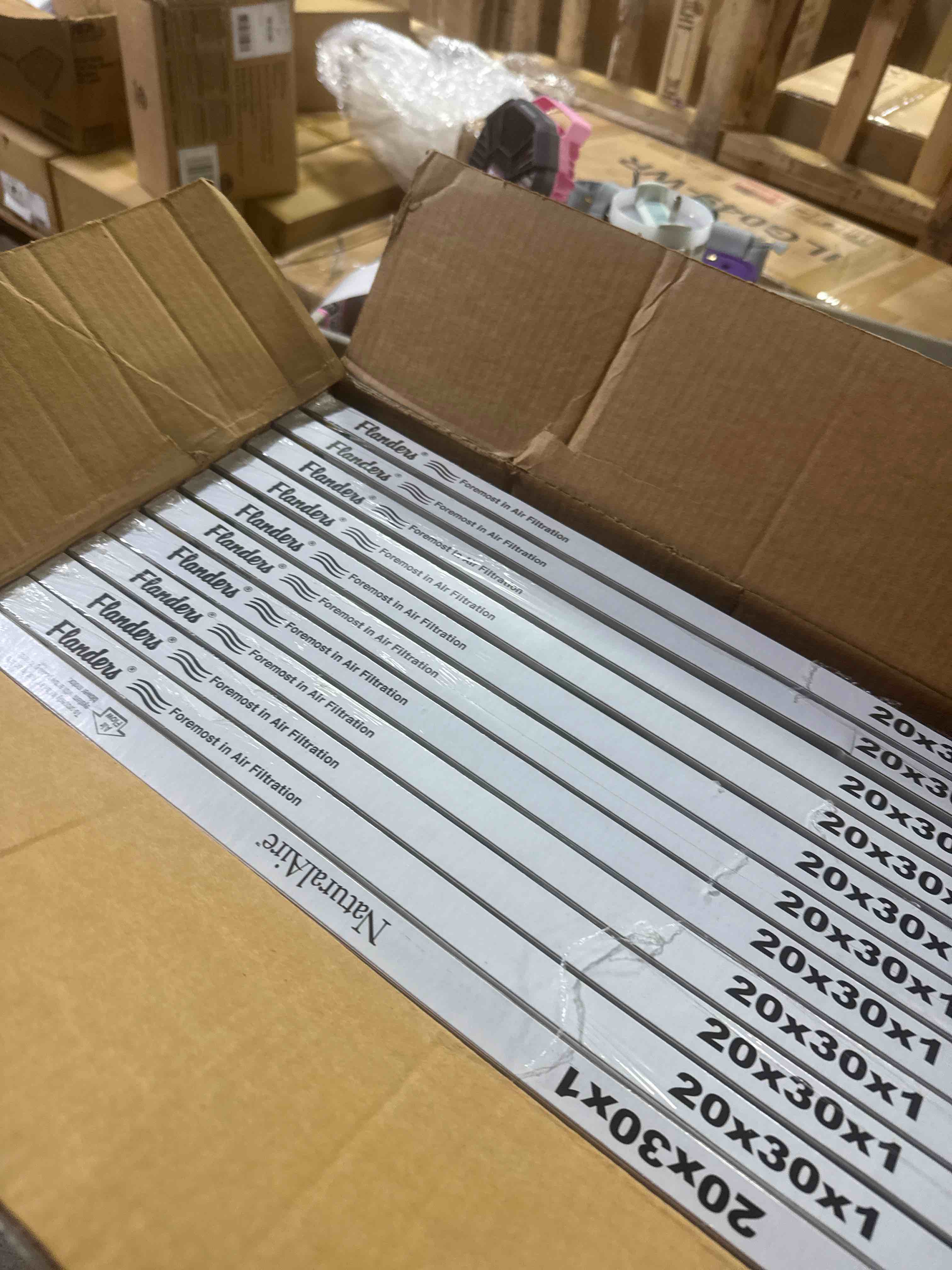 https://s3.amazonaws.com/lotting-images-prod/phillipi/PNK3528318_1757683957626.jpeg