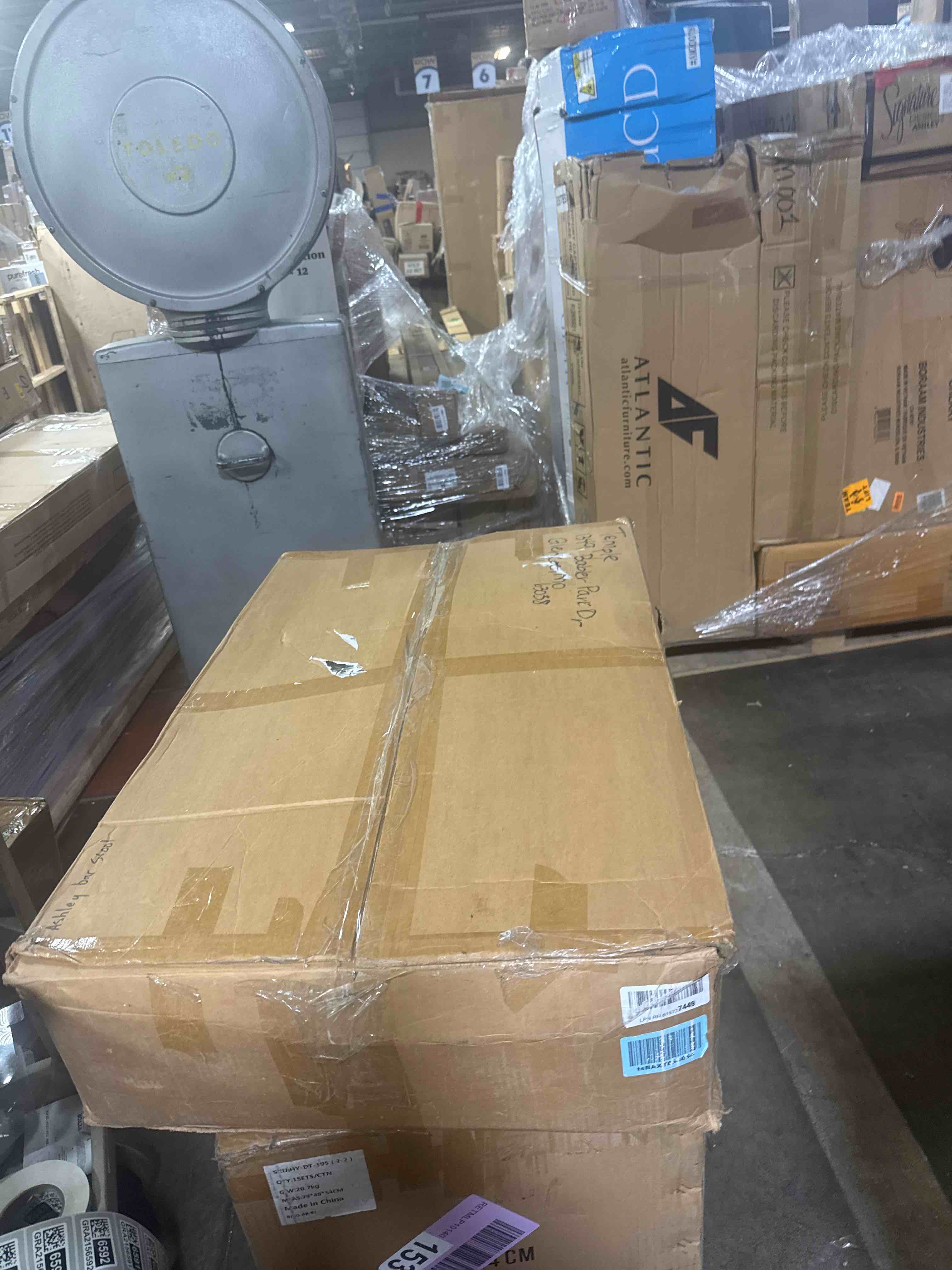 https://s3.amazonaws.com/lotting-images-prod/phillipi/PNK3528320_1757684380281.jpeg