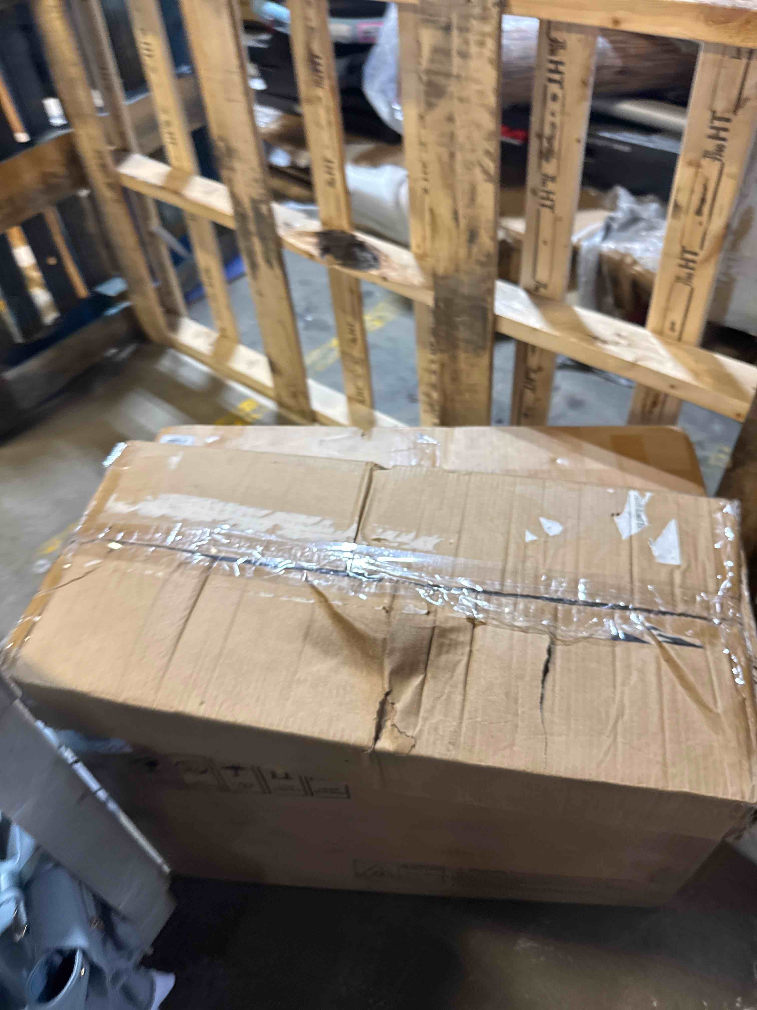https://s3.amazonaws.com/lotting-images-prod/phillipi/PNK3528342_1758035519412.jpeg