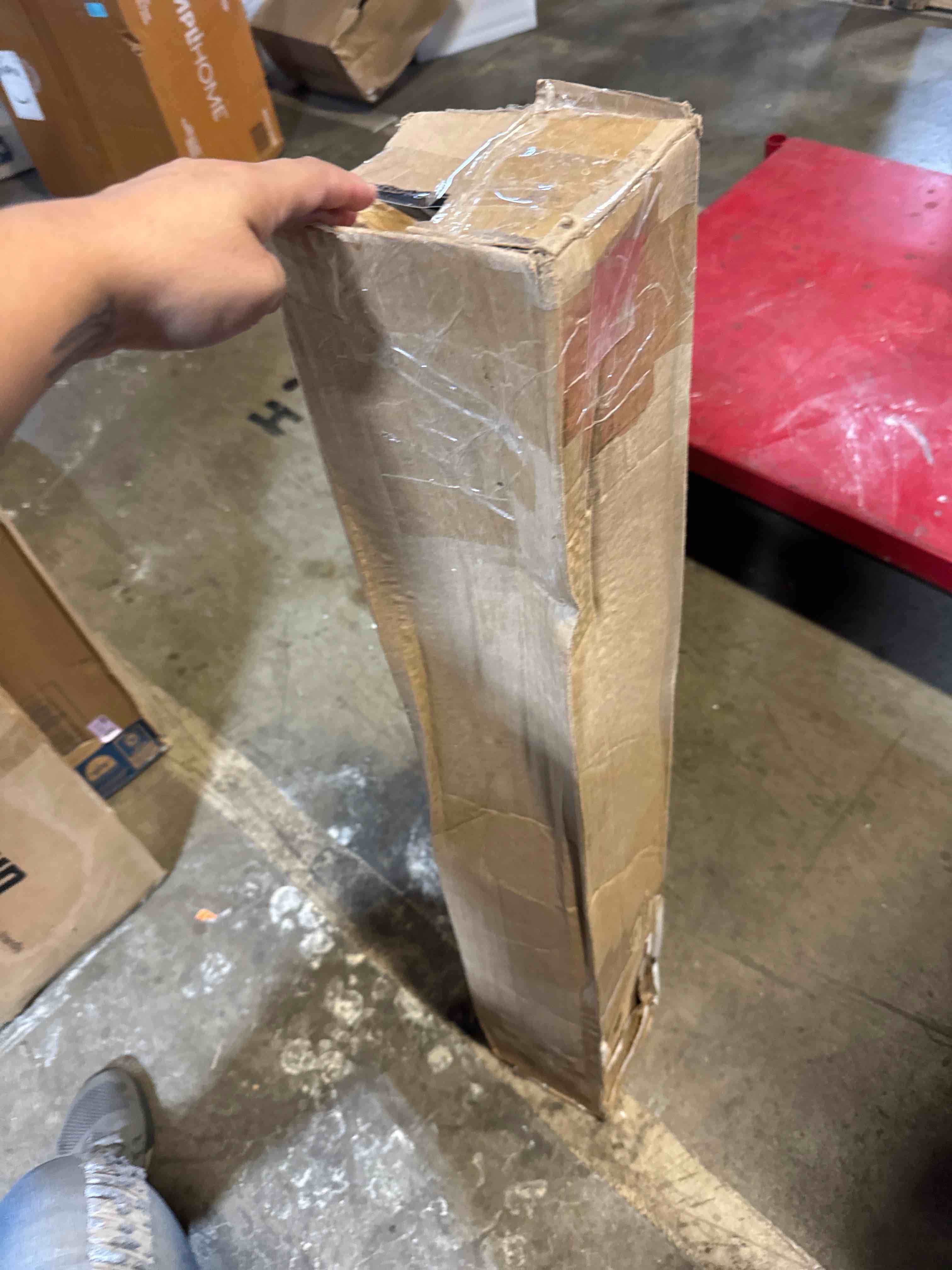 https://s3.amazonaws.com/lotting-images-prod/phillipi/PNK3528357_1758038272373.jpeg